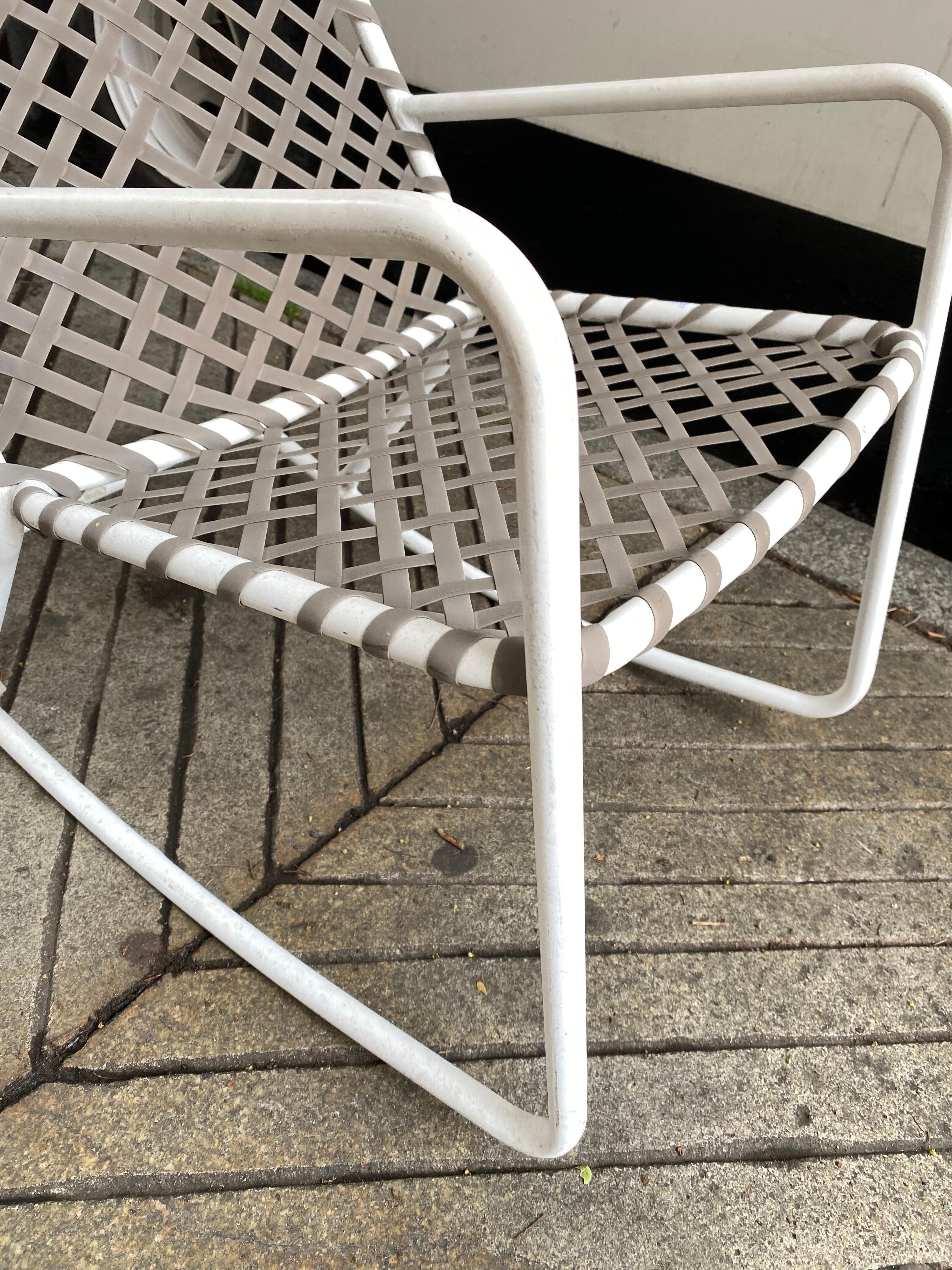 Mid-Century Brown Jordan Kantan Patio Rocker In Good Condition In Philadelphia, PA
