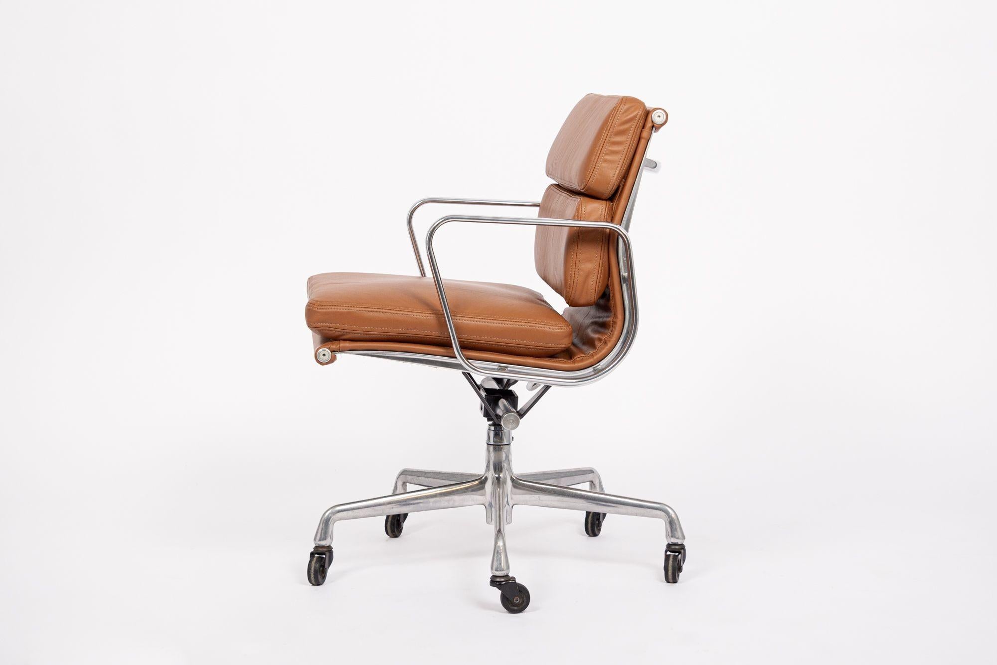 Mid Century Brown Leather Office Chair by Eames for Herman Miller 2000s For Sale 4