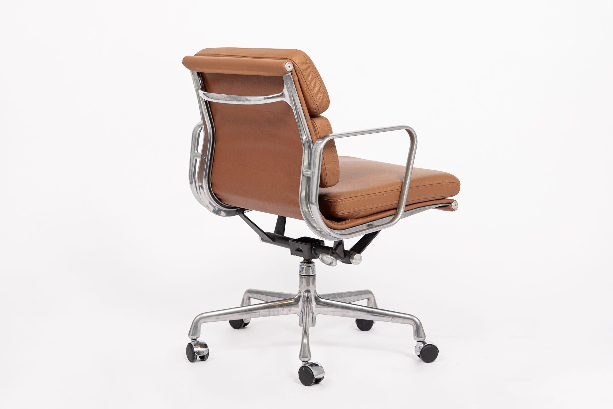 Aluminum Eames Herman Miller Brown Leather Desk Chair Soft Pad 2000s For Sale