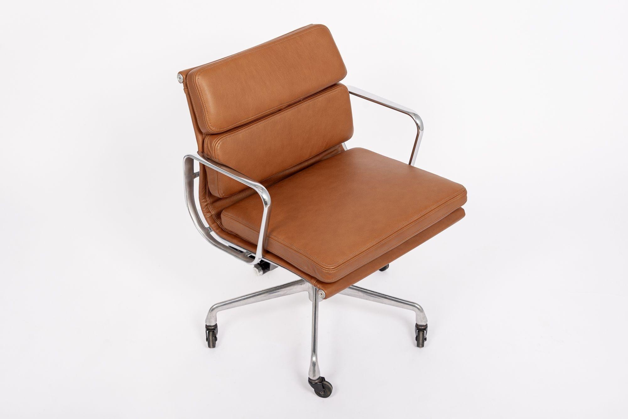 Mid Century Brown Leather Office Chair by Eames for Herman Miller 2000s For Sale 1