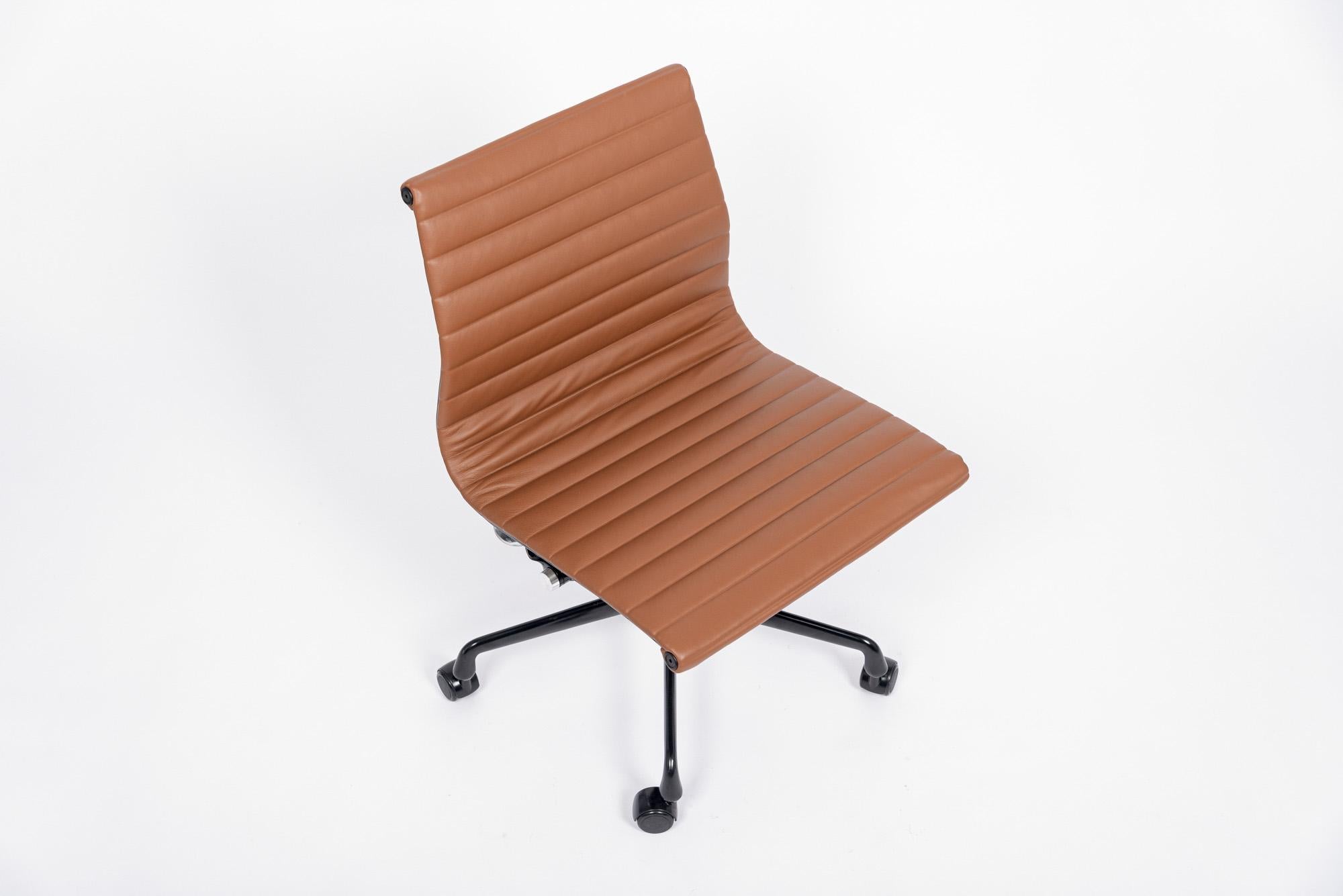 Mid Century Brown Leather Office Chair by Eames for Herman Miller In Good Condition In Detroit, MI
