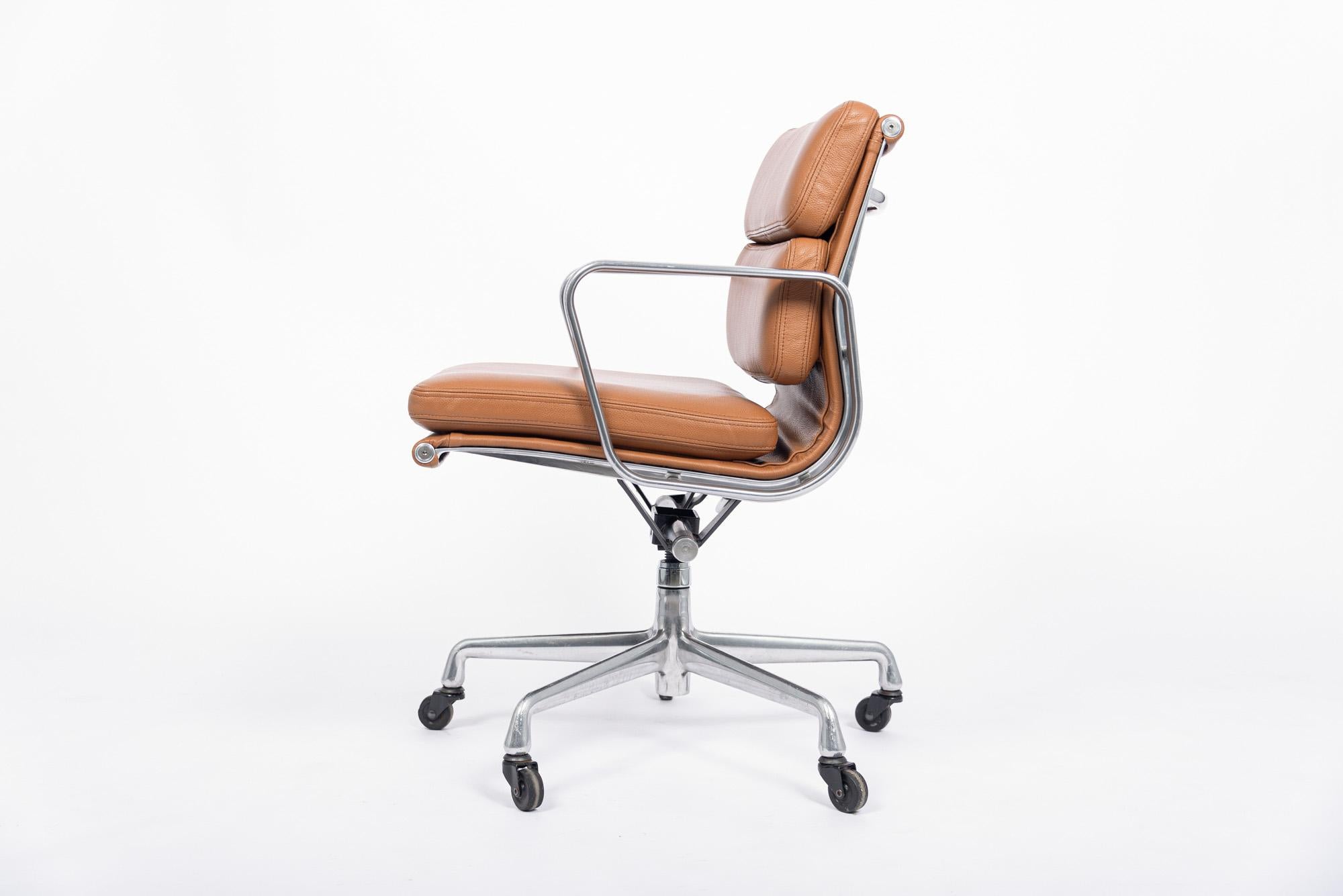 Mid Century Brown Leather Office Chair by Eames for Herman Miller  2