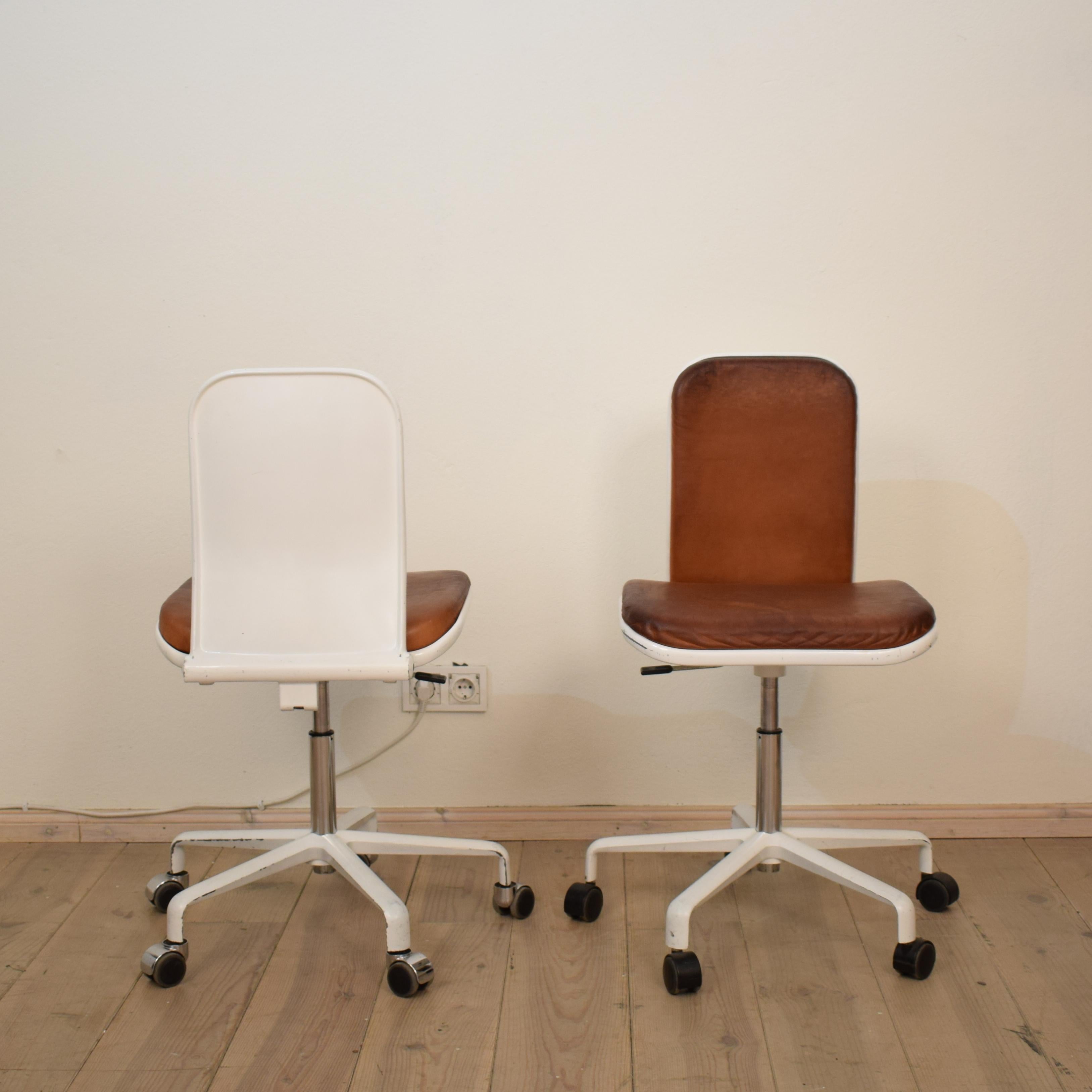 Mid-Century Modern Midcentury Brown Leather Supporto Office Chairs by Fred Scott for Hille, 1980
