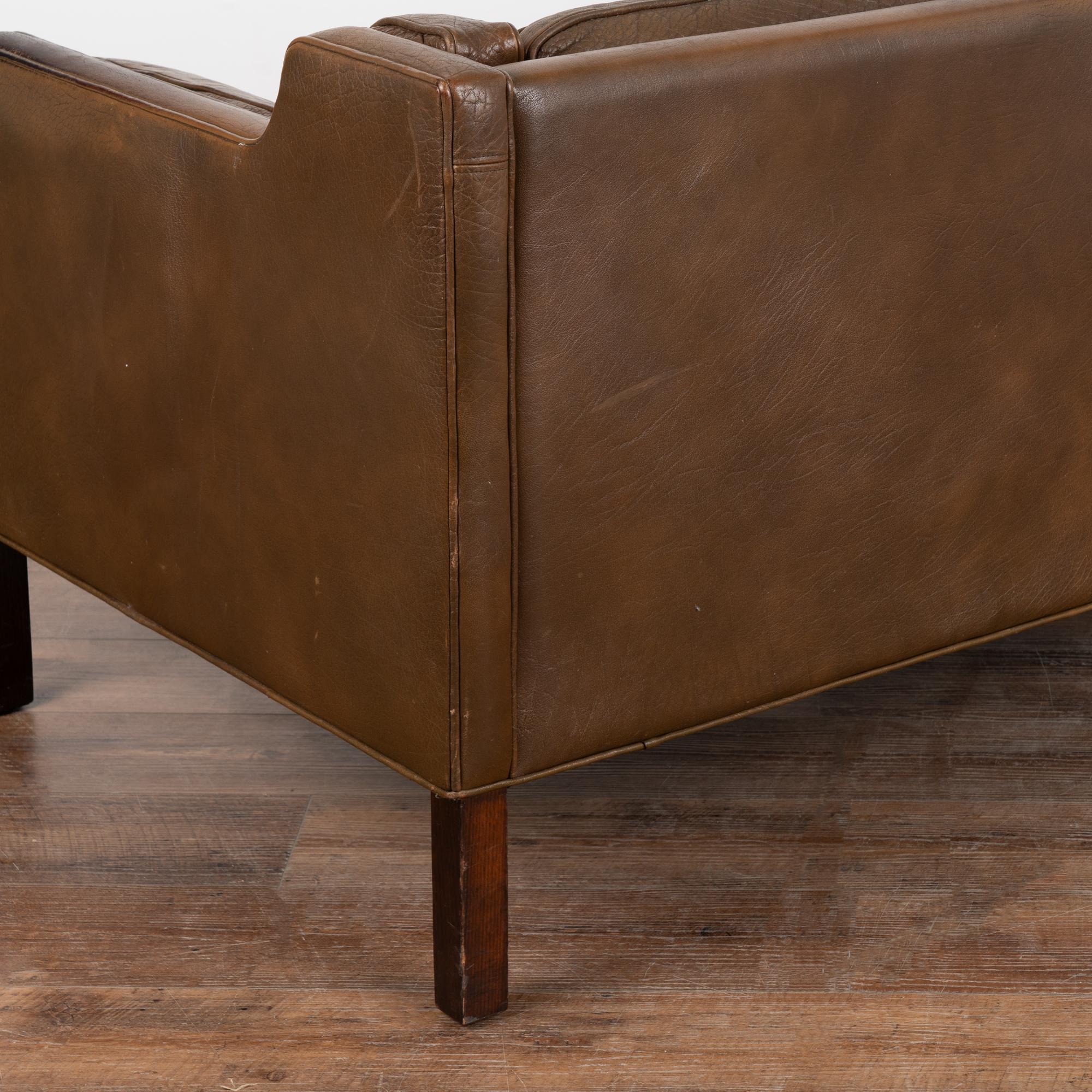 Mid Century Brown Leather Three Seat Sofa, Denmark circa 1960-70 For Sale 2