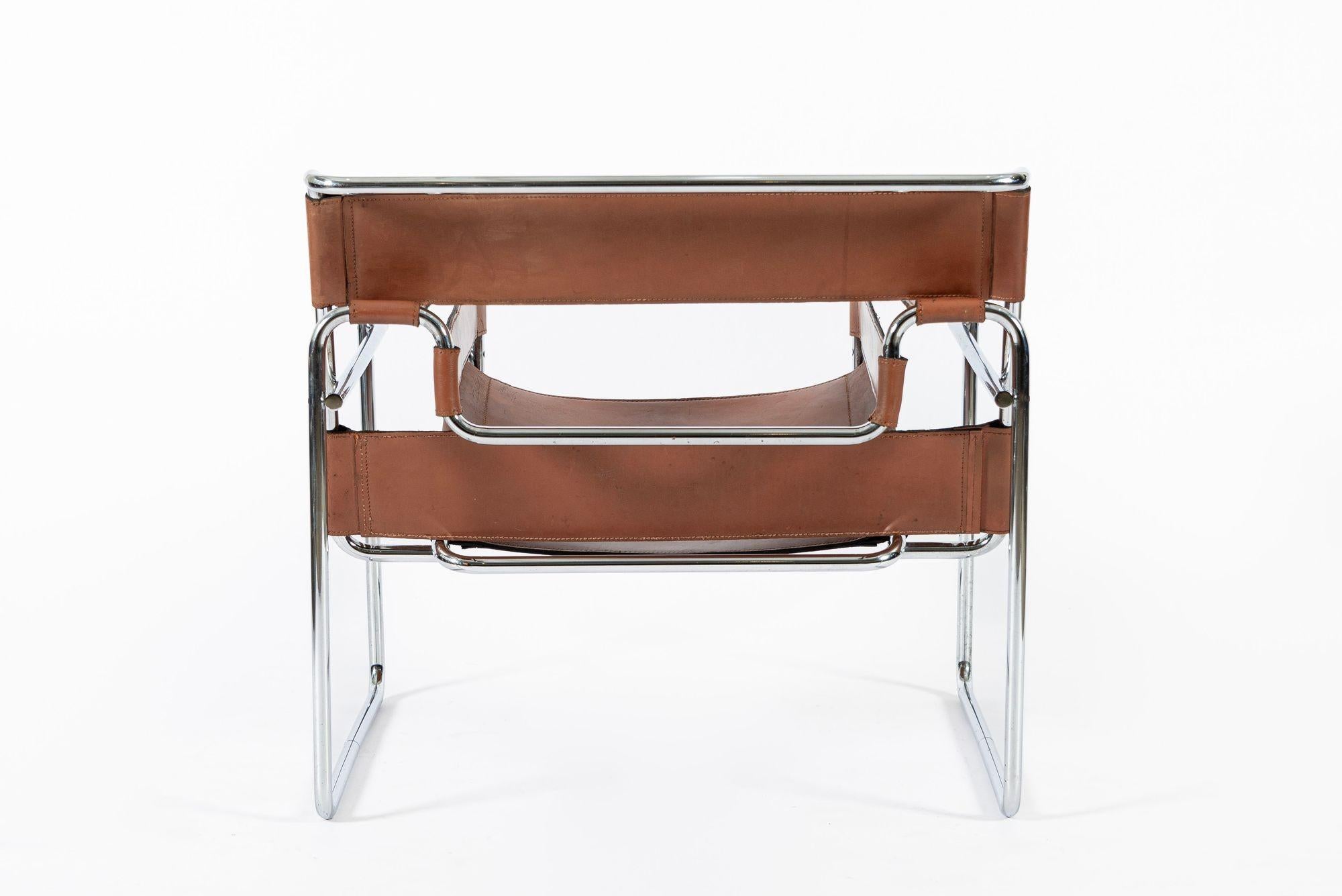 Brauner Wassily-Loungesessel aus der Mitte des Jahrhunderts von Marcel Breuer (Stahl) im Angebot