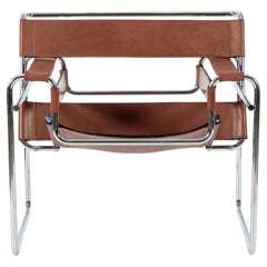 Sillón Wassily de cuero marrón de mediados de siglo de Marcel Breuer