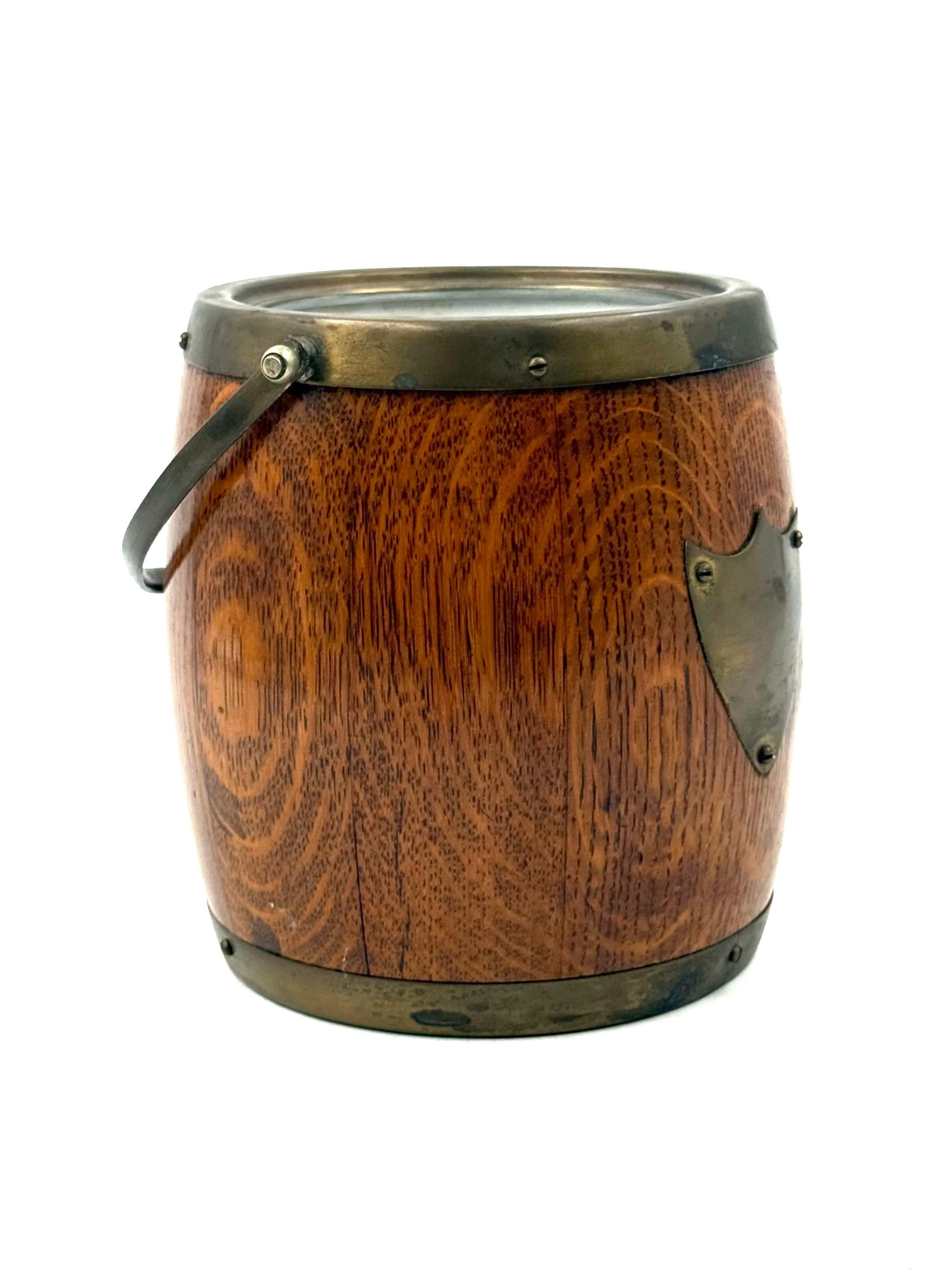 Mid-century brown oak ice bucket, Italy 1950s For Sale 3