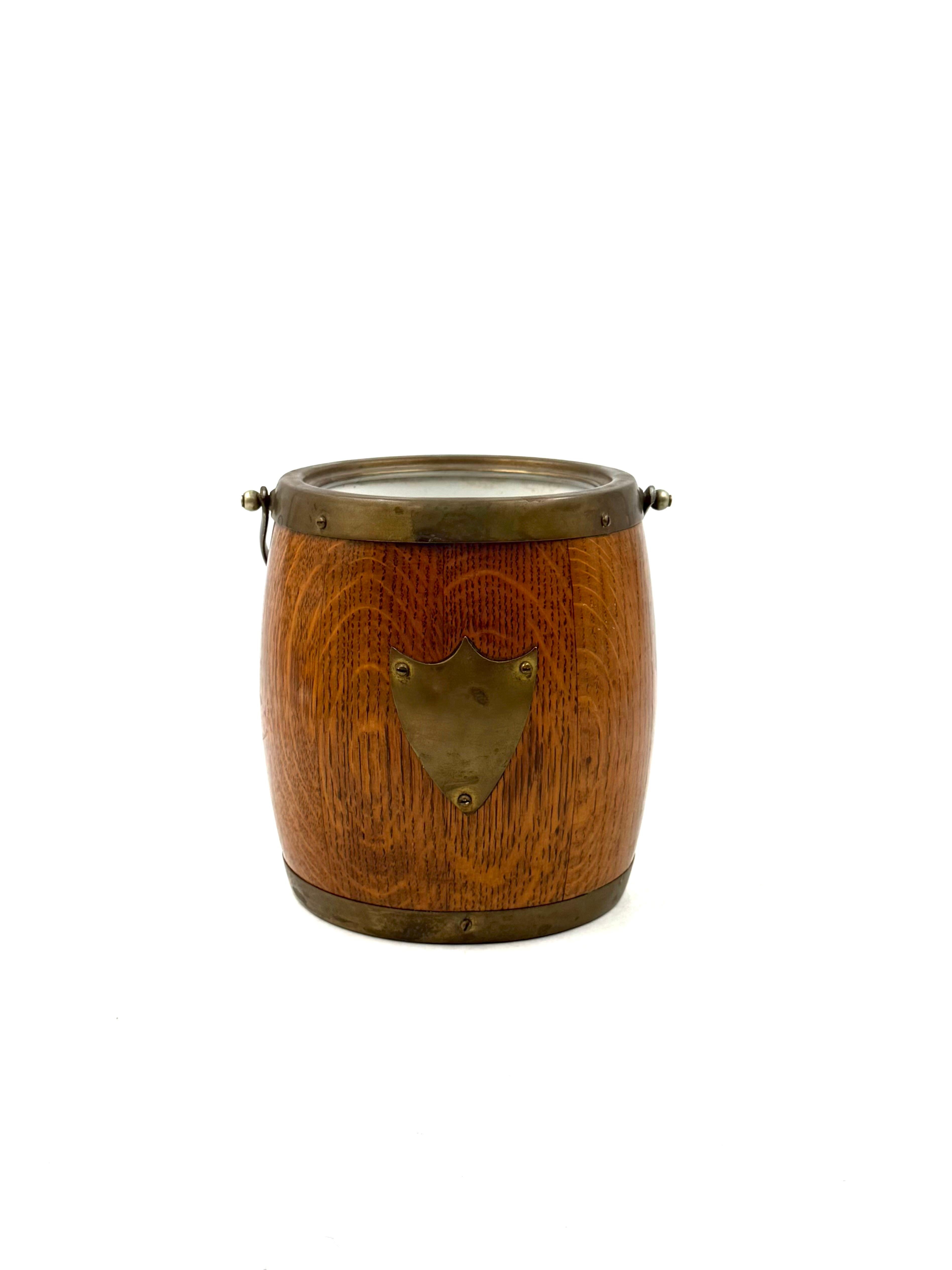 Mid-century brown oak ice bucket, Italy 1950s In Excellent Condition For Sale In Firenze, IT