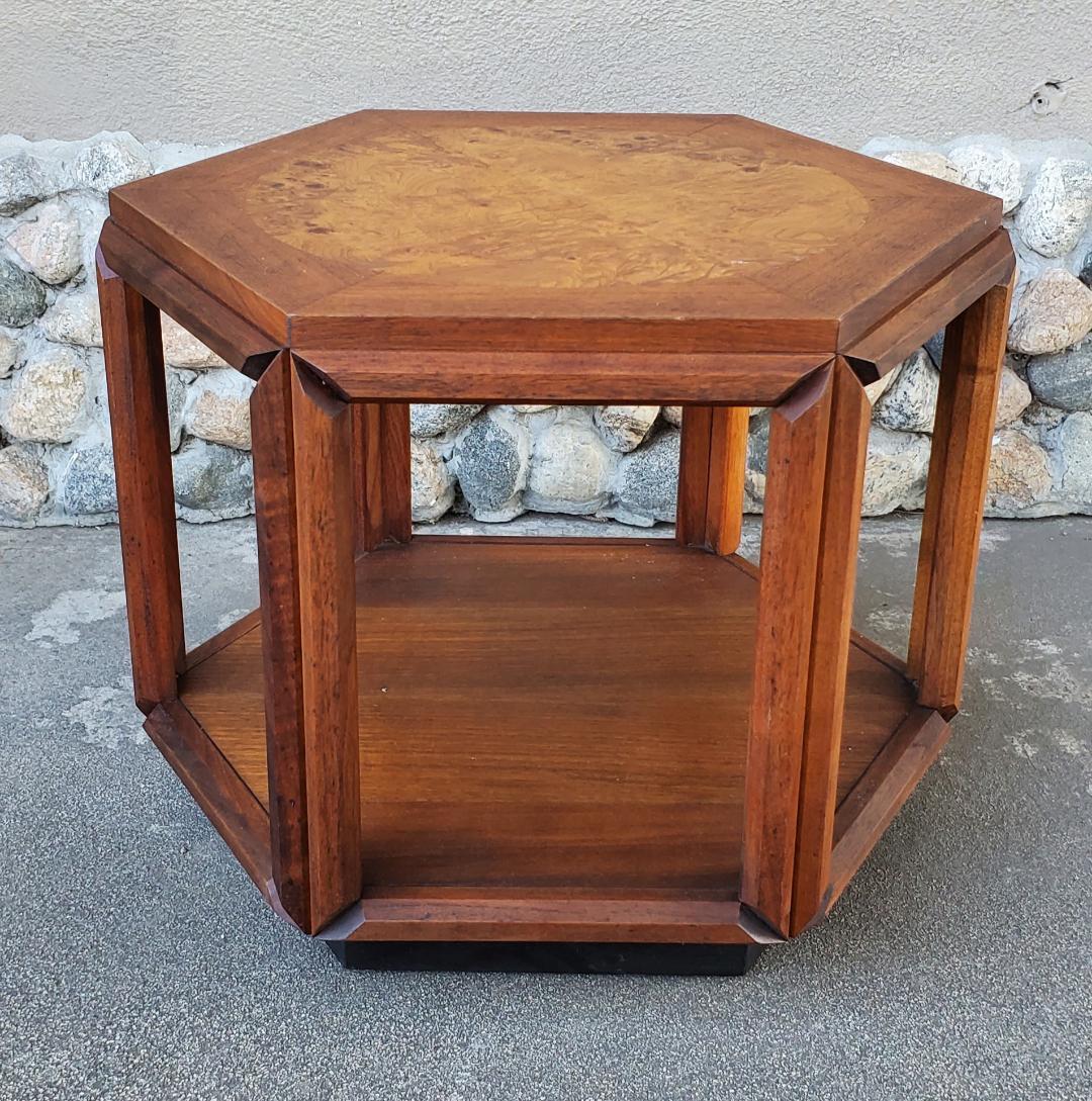 Mid Century Brown - Saltman Wurzelholz Sechseckiger Beistelltisch von John Kea 1950er 1960er Jahre im Angebot 5