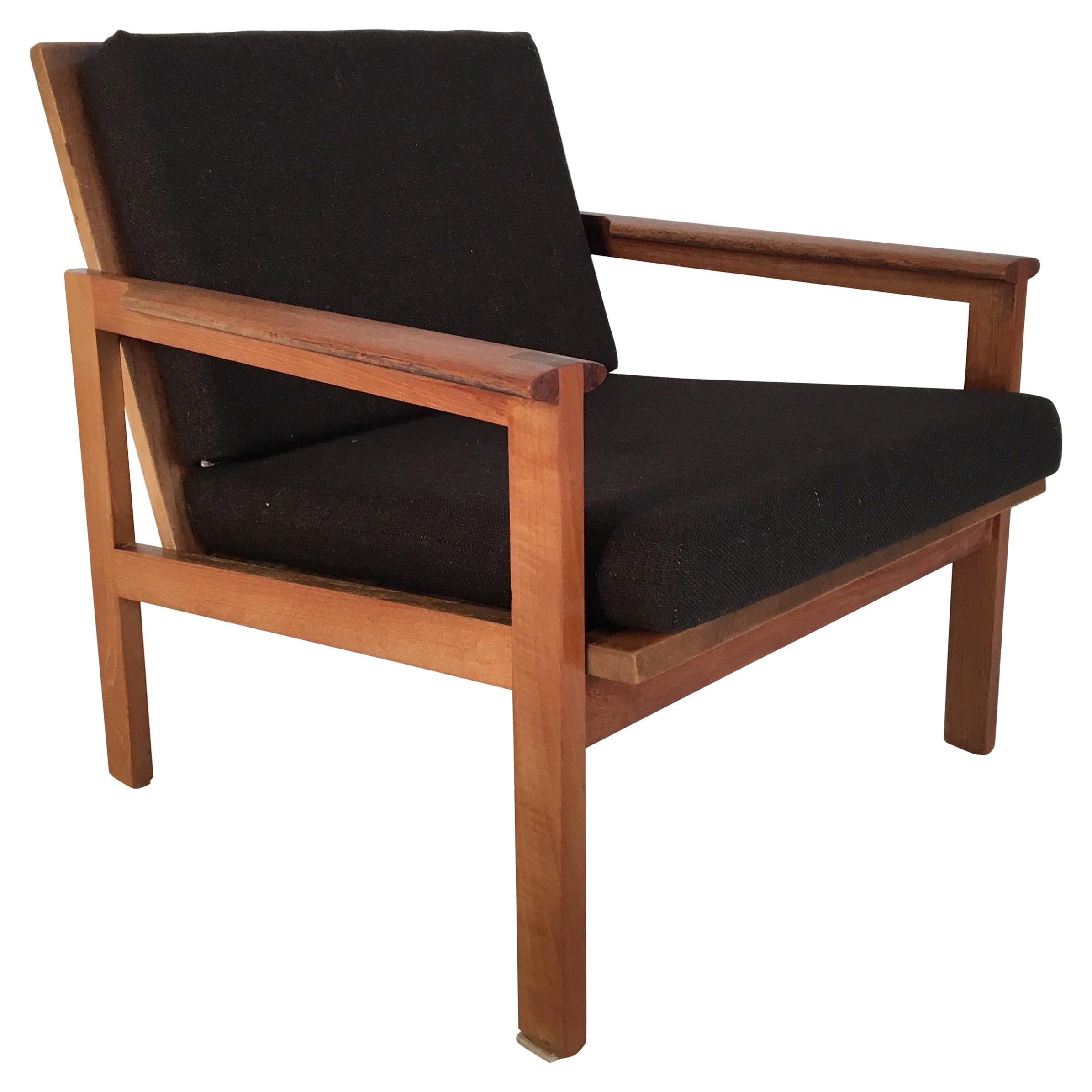 Midcentury Brown Tweed & Teak Lounge Chair by Illum Wikkelsø Denmark, circa 1960 For Sale