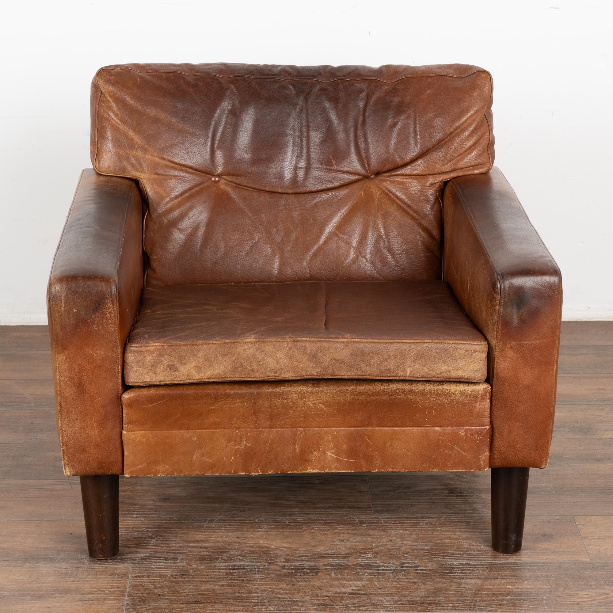 Mid-Century Modern Mid Century Brown Vintage Leather Arm Chair, Denmark circa 1960 For Sale