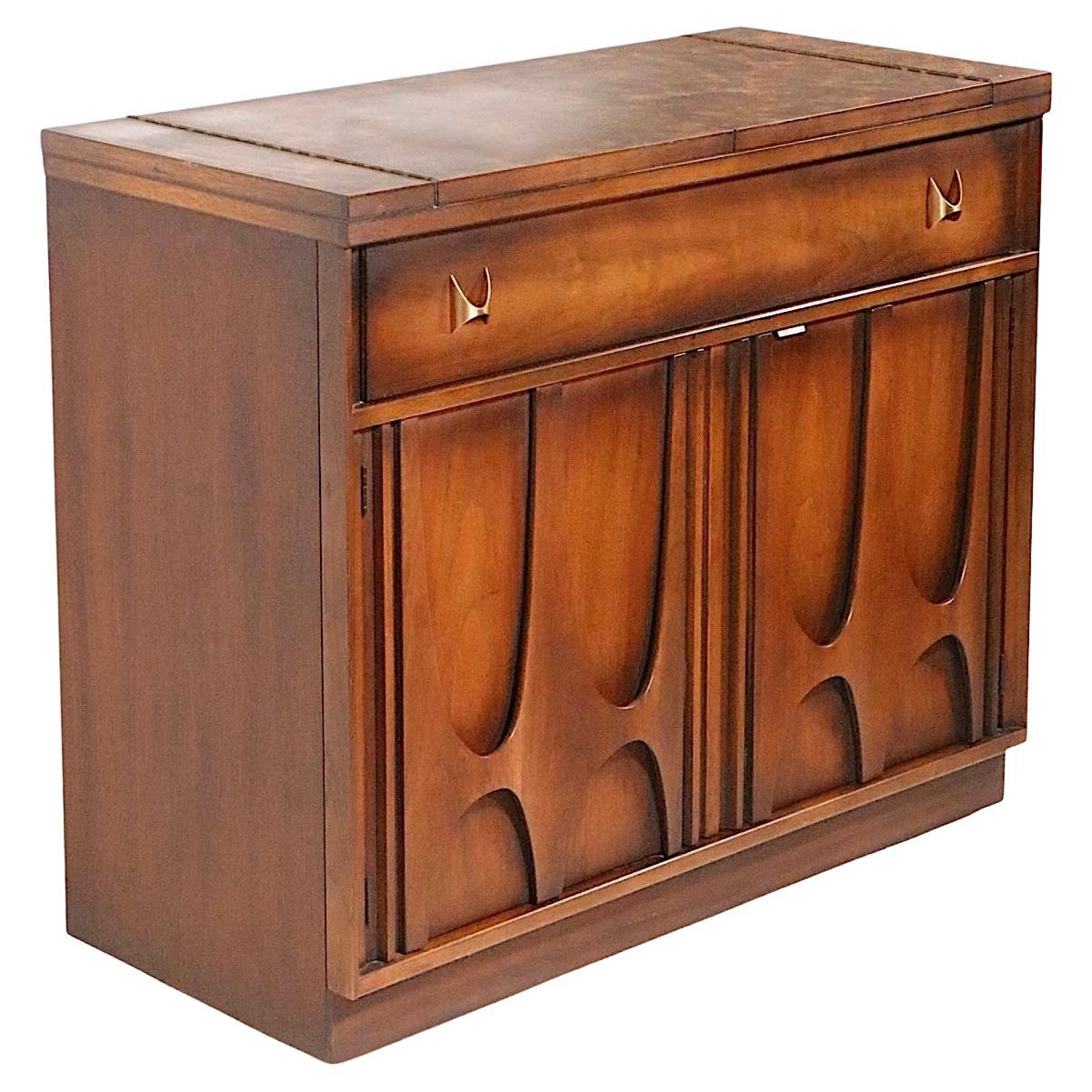 Mid Century Broyhill Brasilia Dry Bar c. 1960's