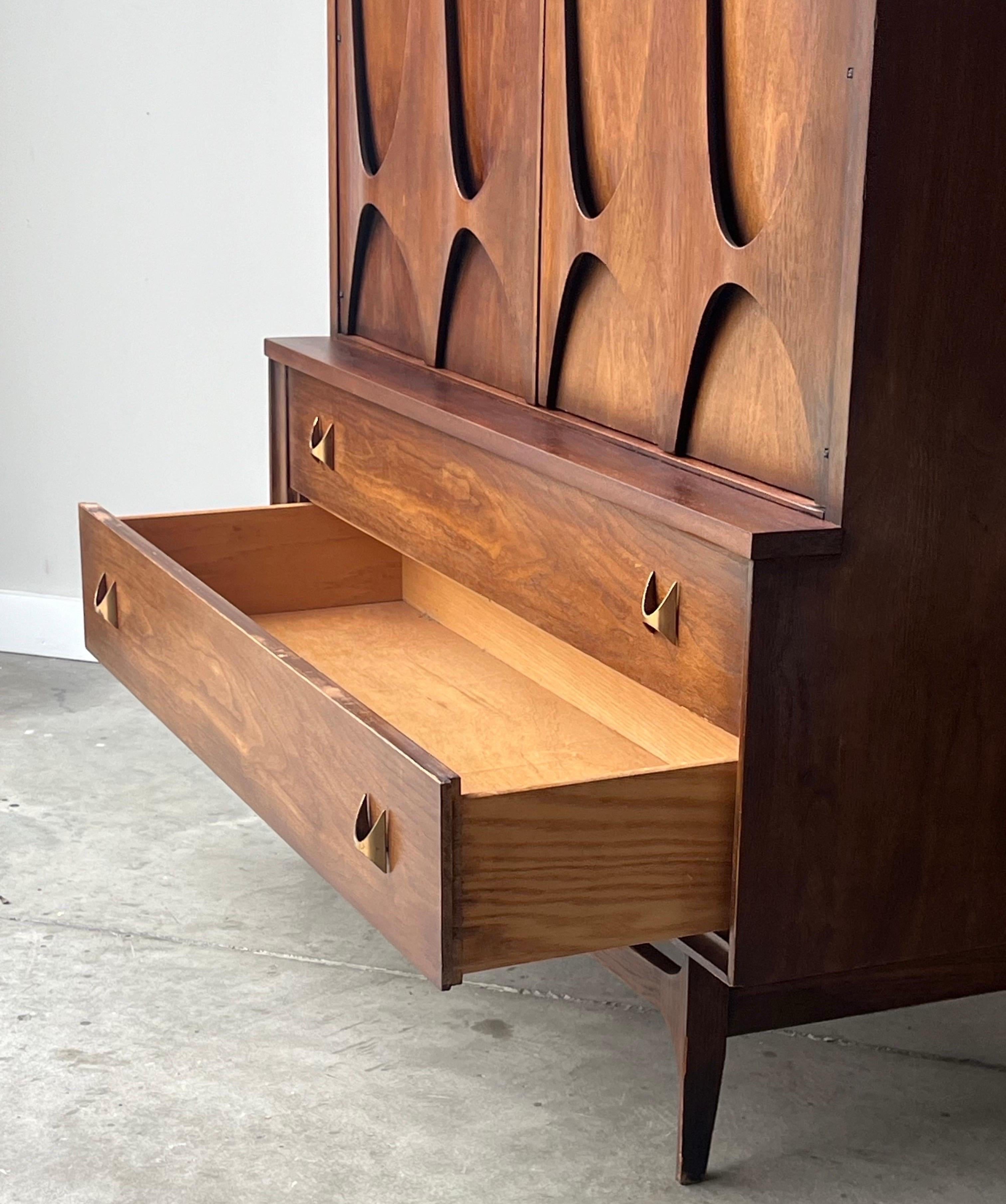Mid-Century Broyhill Brasilia Gentleman’s Chest In Good Condition In Raleigh, NC