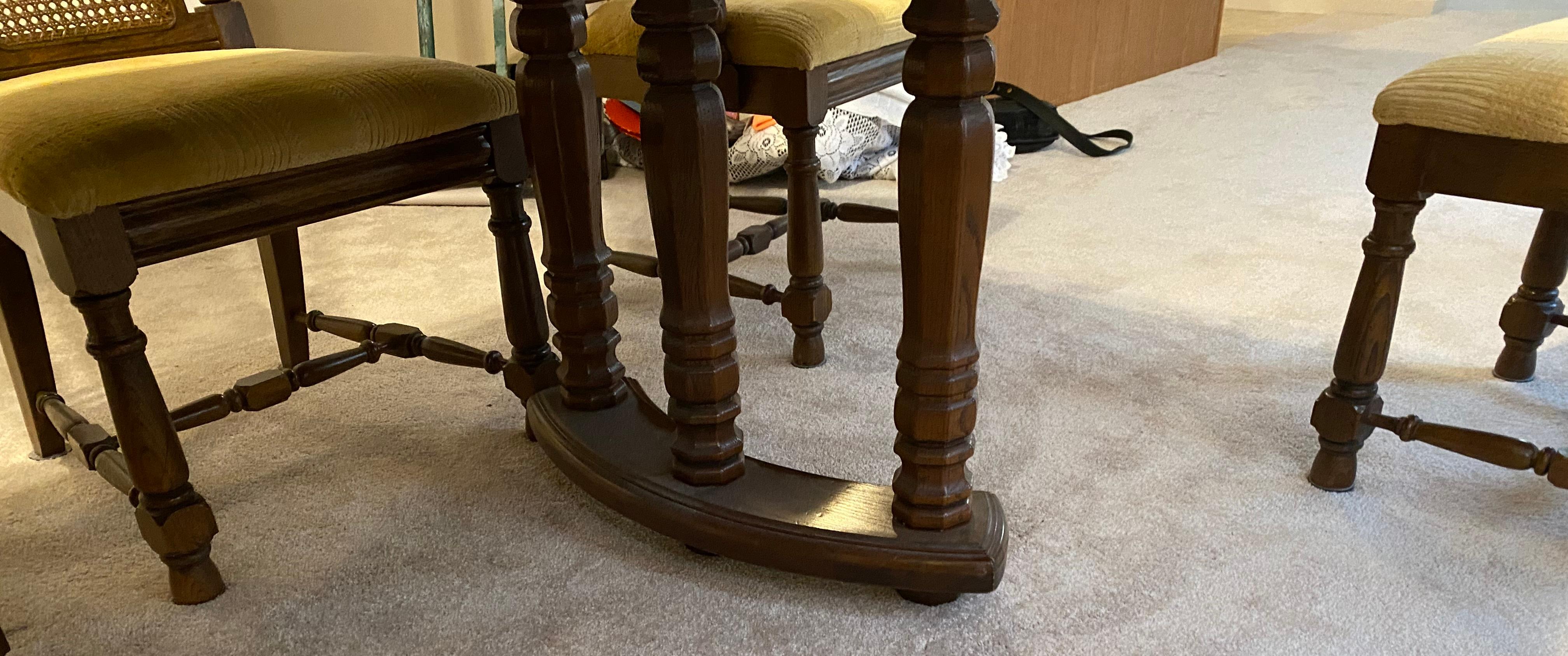 Mid Century Broyhill Conover Furniture Co. Table 6 Caned back Chairs Dining Set In Fair Condition For Sale In Clifton Forge, VA