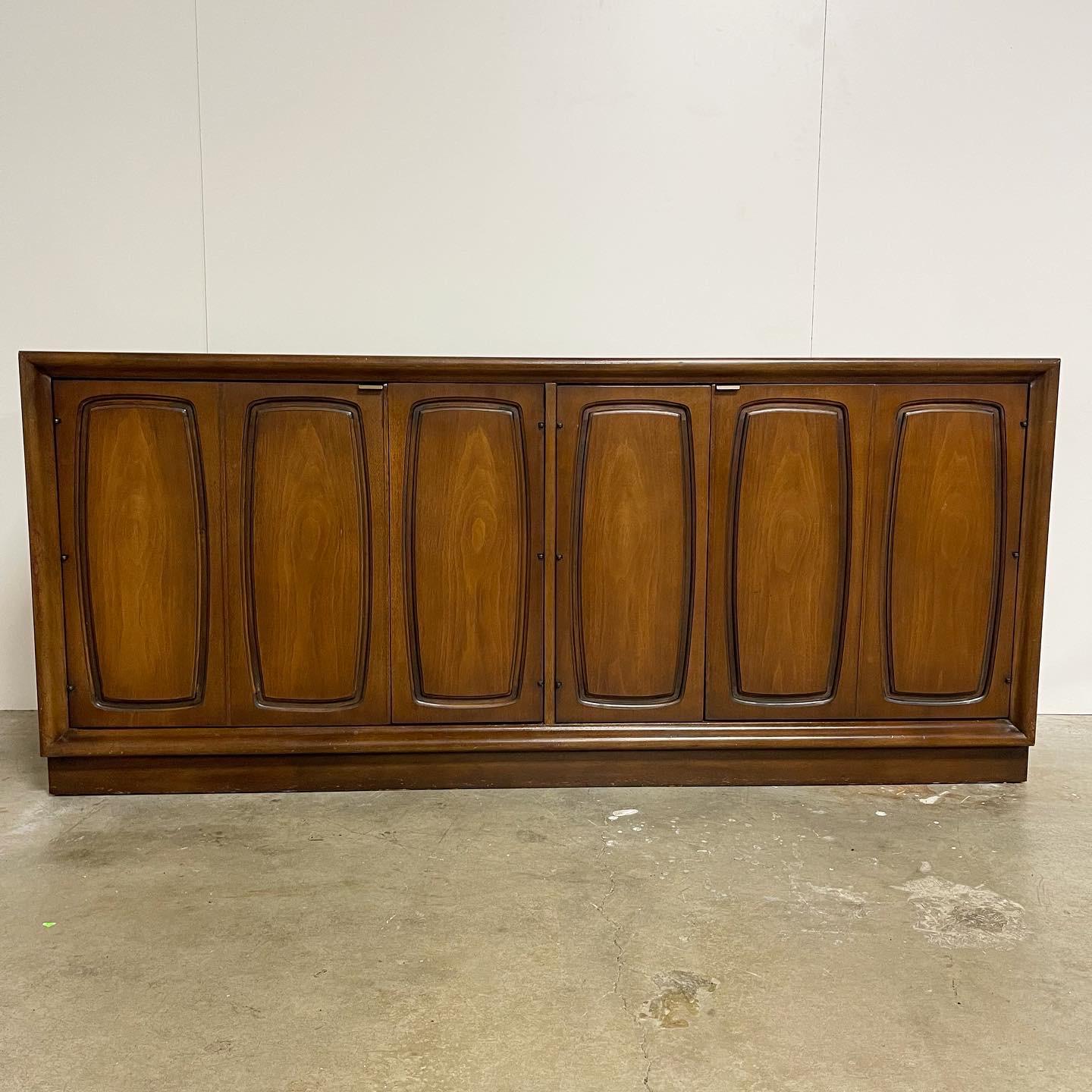 Mid-20th Century Mid Century Broyhill Emphasis Sideboard 
