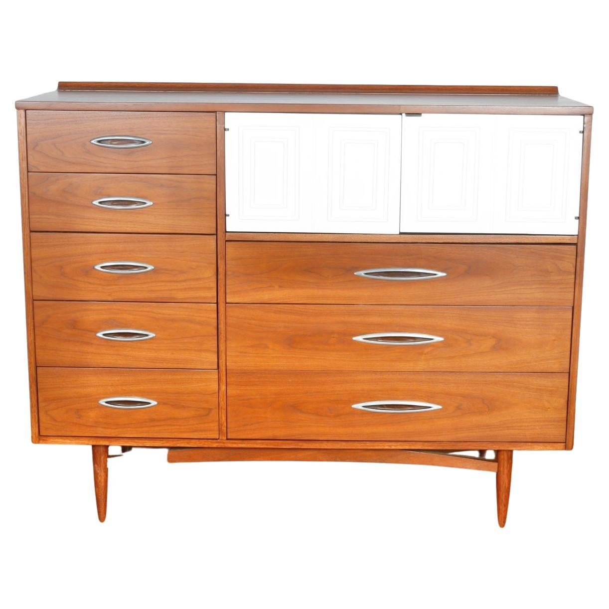 Mid Century Broyhill Highboy Dresser For Sale