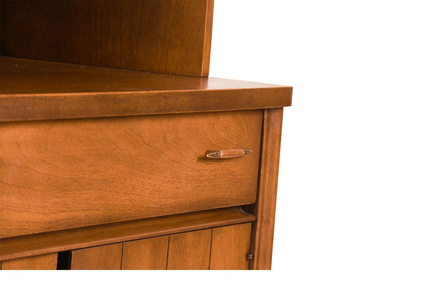 Mid-20th Century Mid-Century Broyhill Saga Walnut Buffet Credenza Hutch