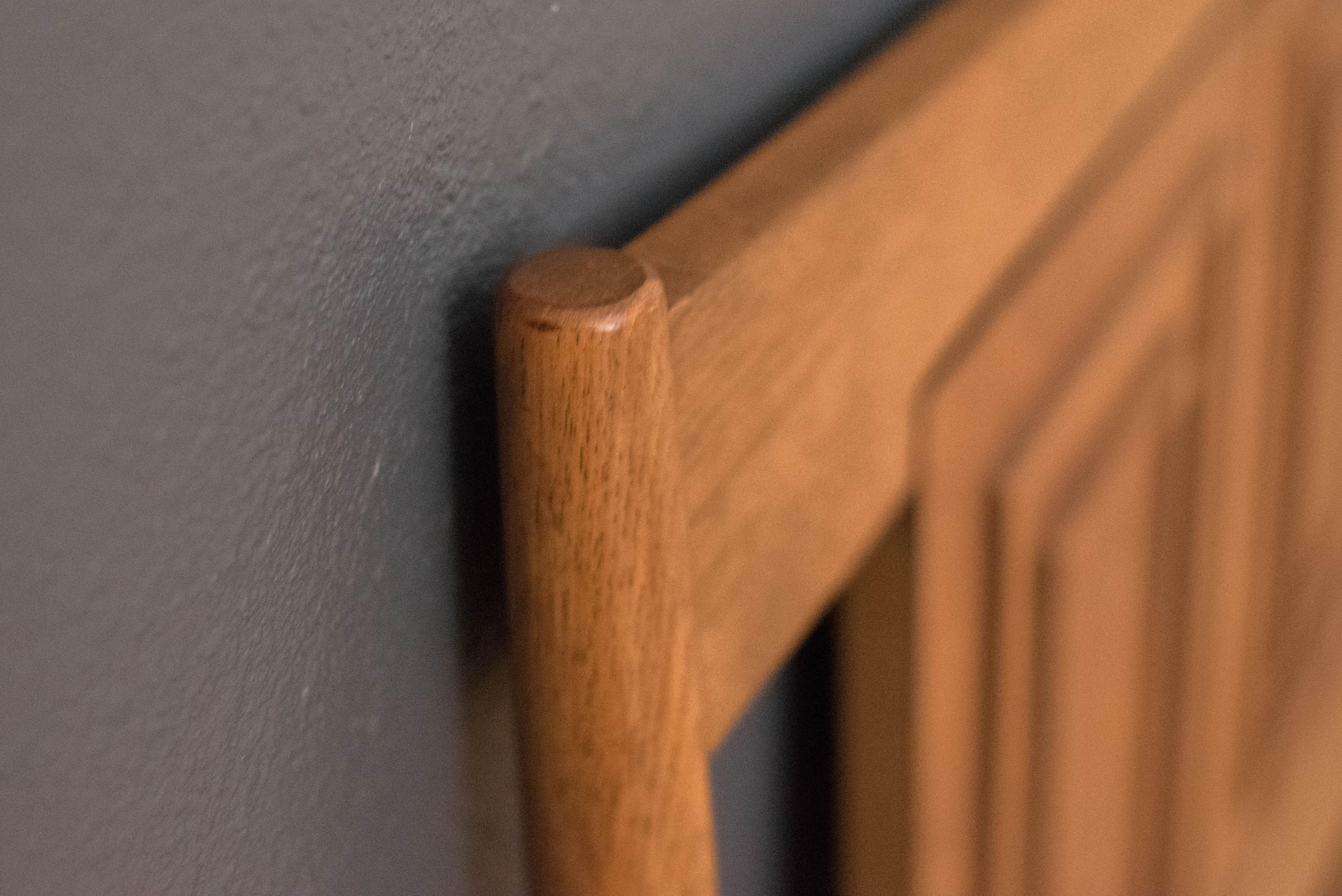 Mid-Century Modern Mid Century Broyhill Sculptra King Headboard Frame