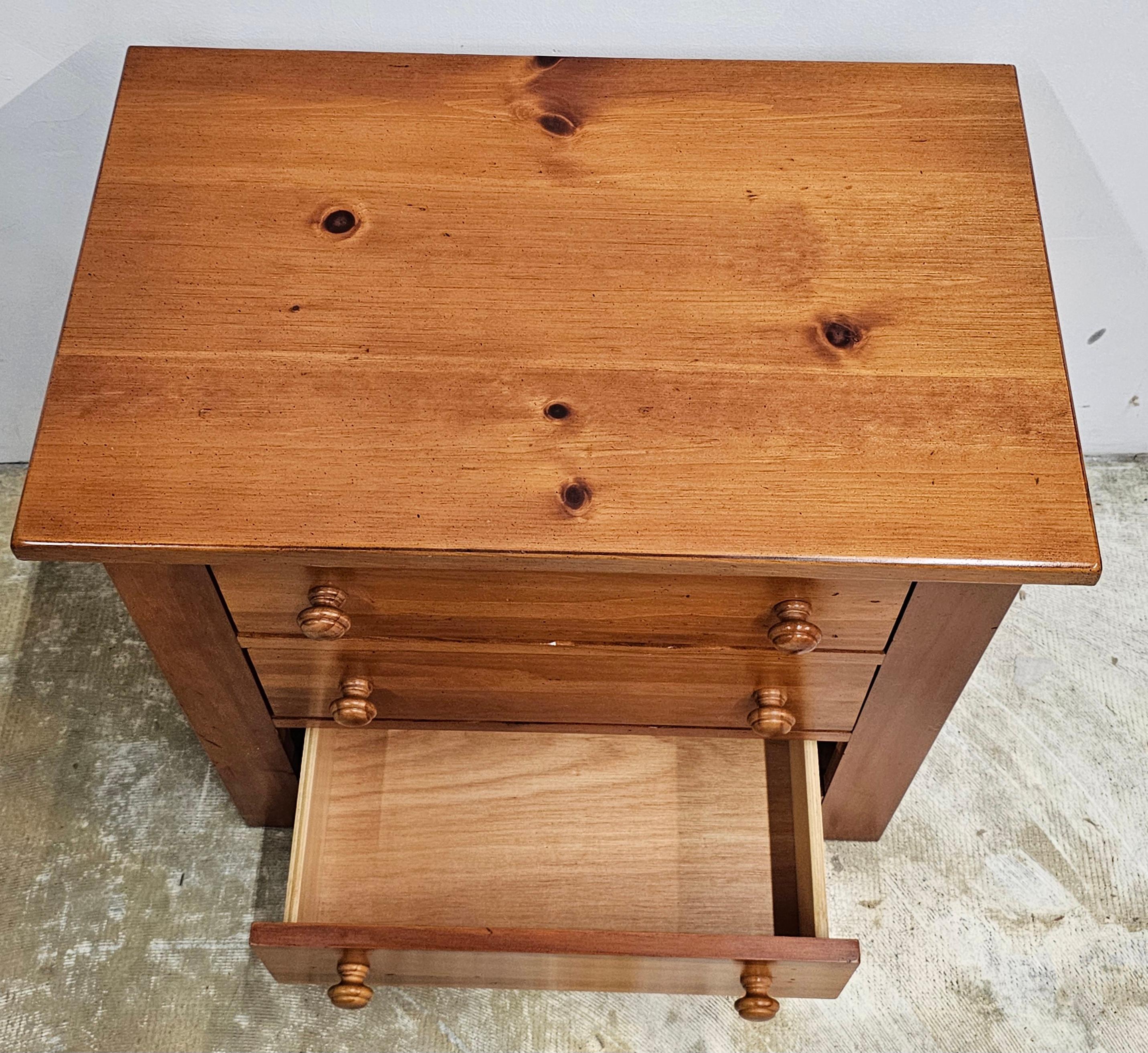 American Mid-Century Broyhill Stained Pine Bedside Chest of Drawers For Sale