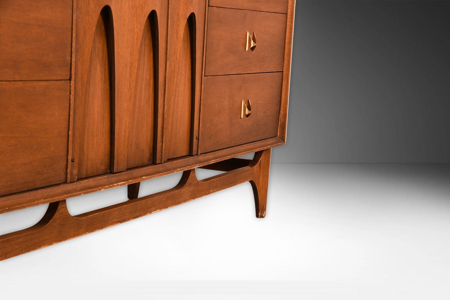 Mid Century Broyhill Walnut Credenza Dresser For Sale 3