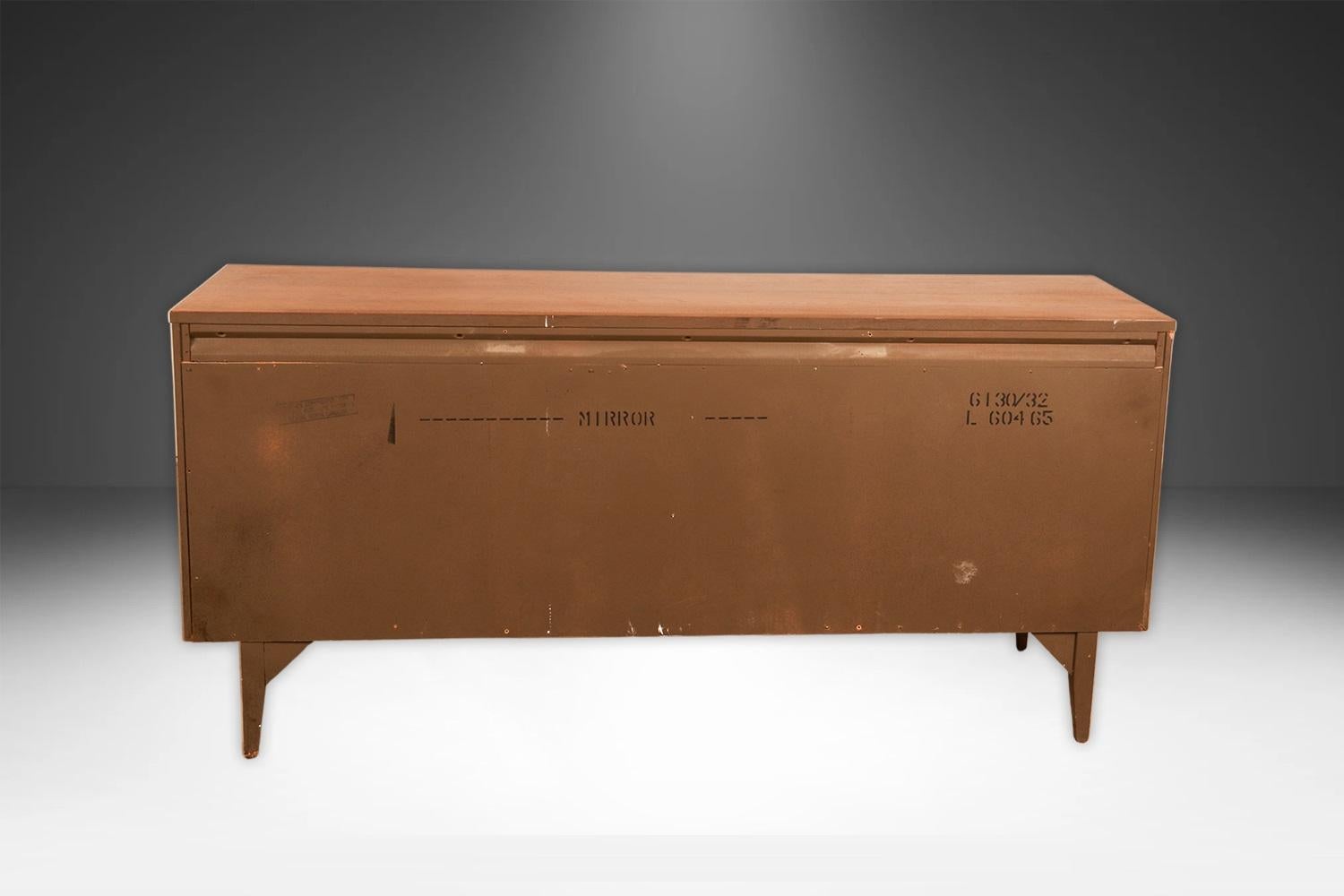 Mid Century Broyhill Walnut Credenza Dresser For Sale 5