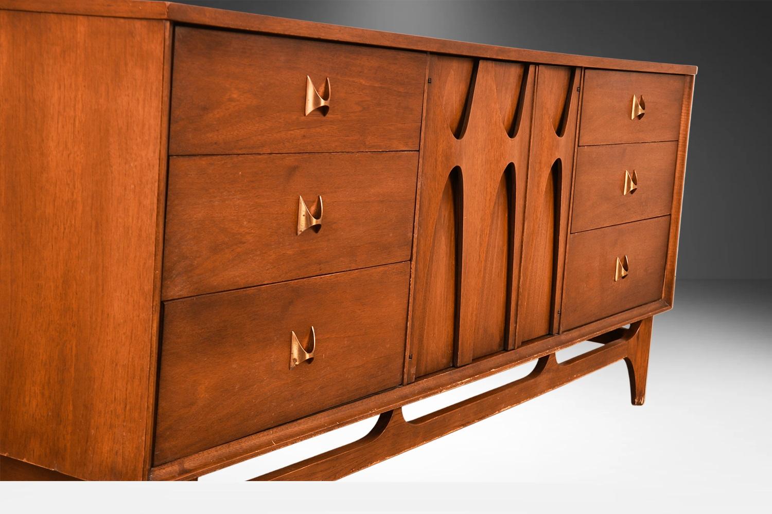 Mid Century Broyhill Walnut Credenza Dresser For Sale 1