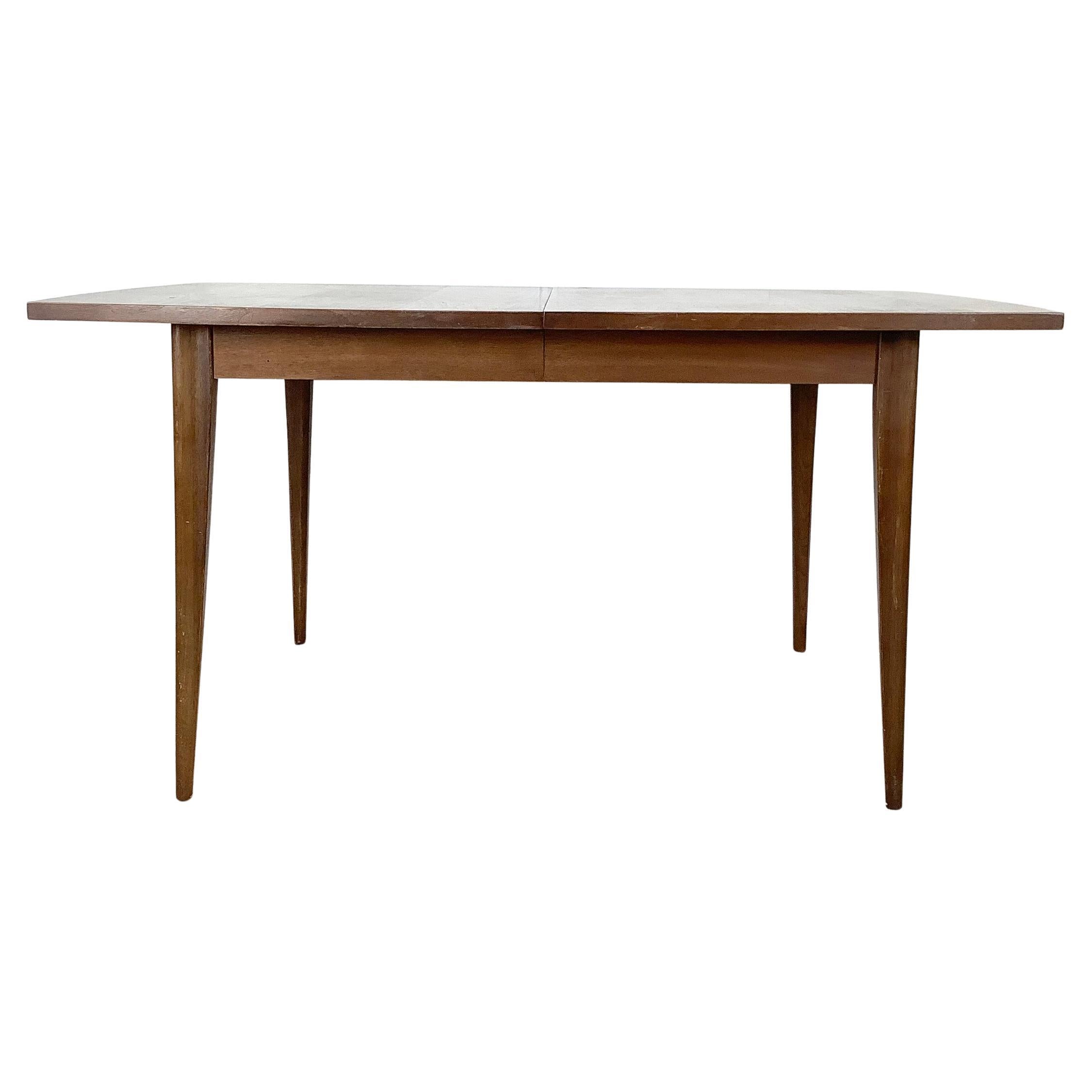 Mid-Century Broyhill Walnut Dining Table With Leaves For Sale