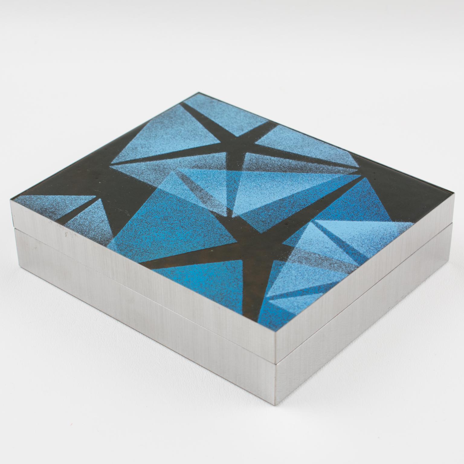 Box aus gebürstetem Aluminium und blauer Emaille aus der Jahrhundertmitte, 1970er Jahre (Ende des 20. Jahrhunderts) im Angebot