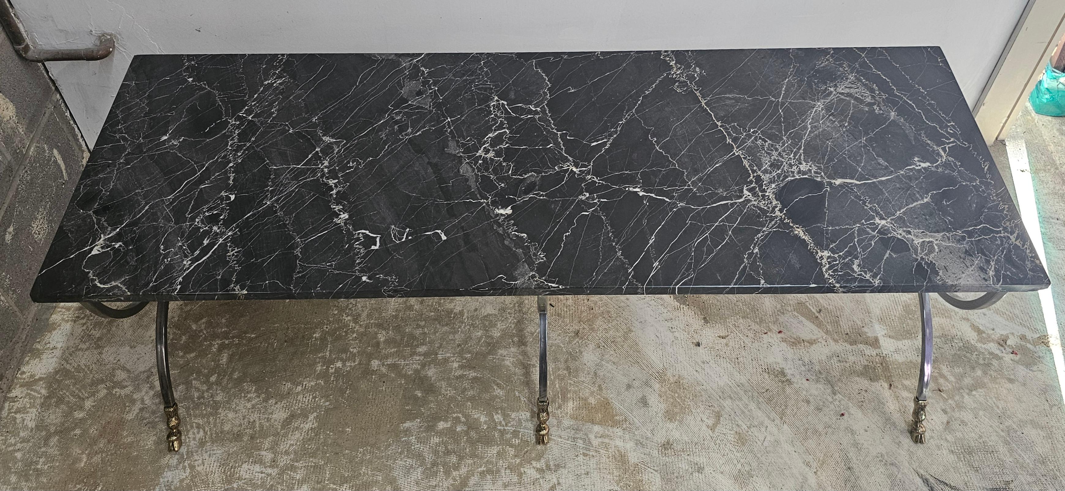 Mid-Century Brushed Metal and Brass Goat Feet Nebel Marble Top Coffee Table In Good Condition For Sale In Germantown, MD