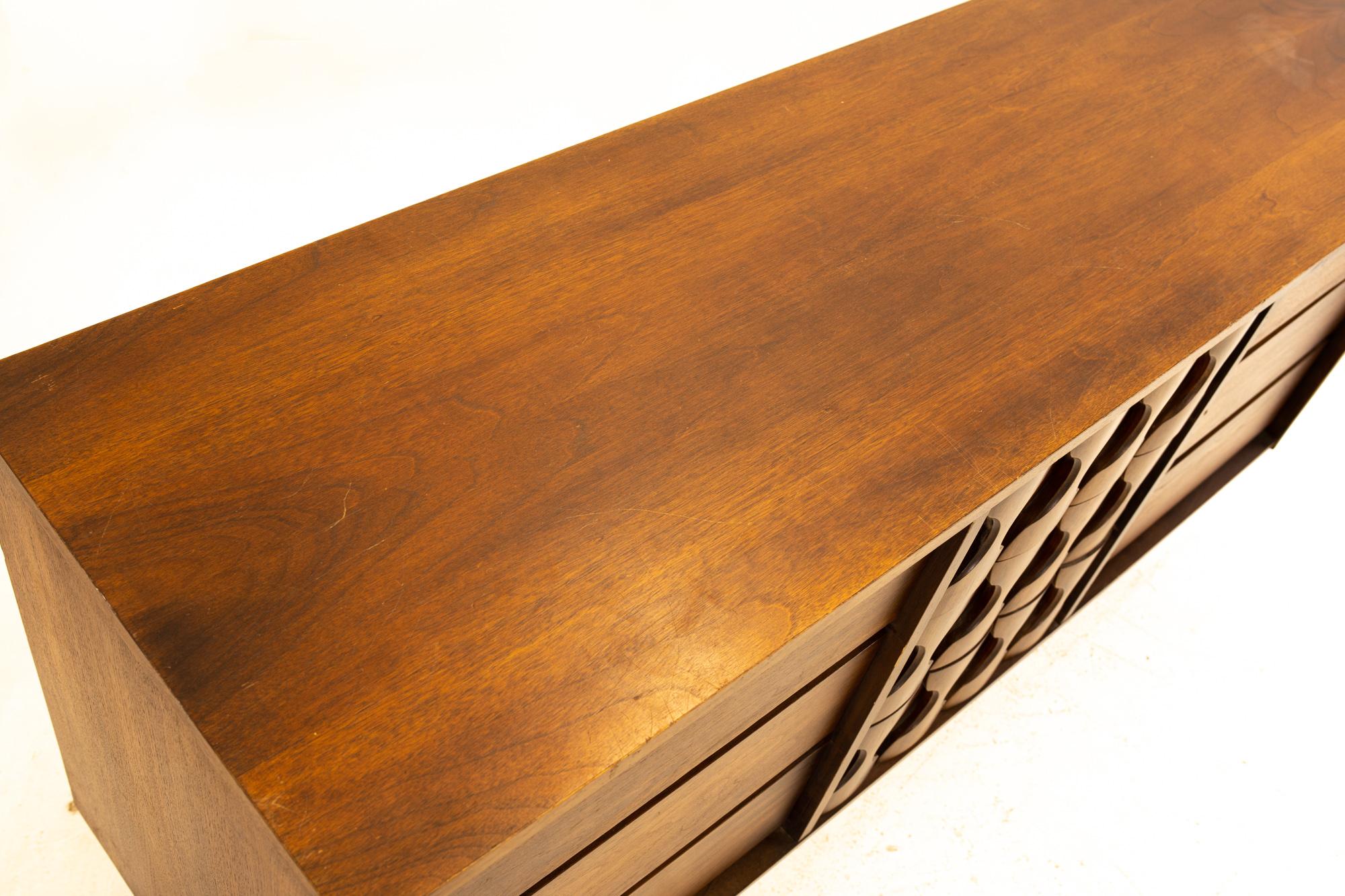 Midcentury Brutalist 9-Drawer Lowboy Dresser 2