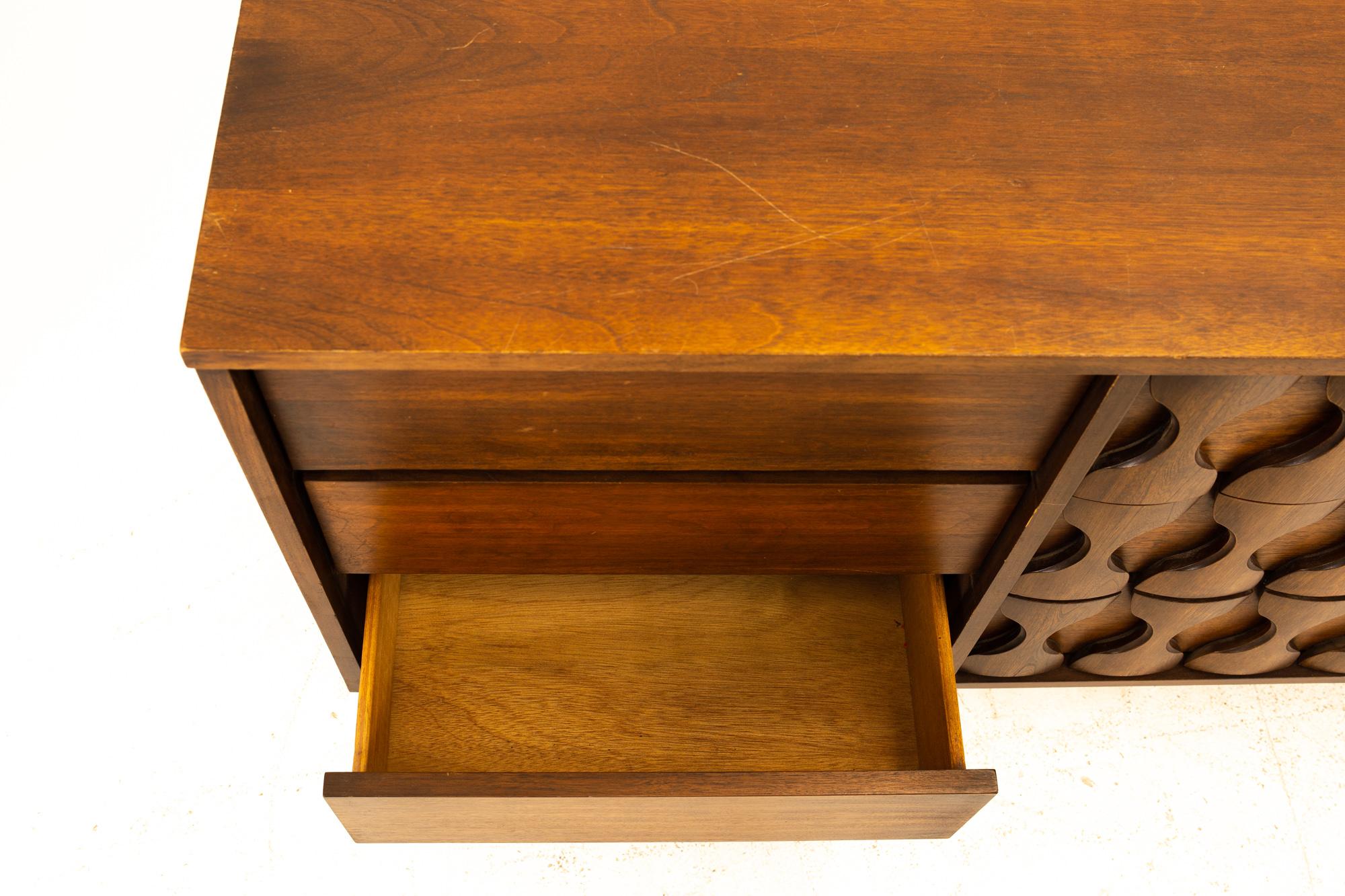 Midcentury Brutalist 9-Drawer Lowboy Dresser 3