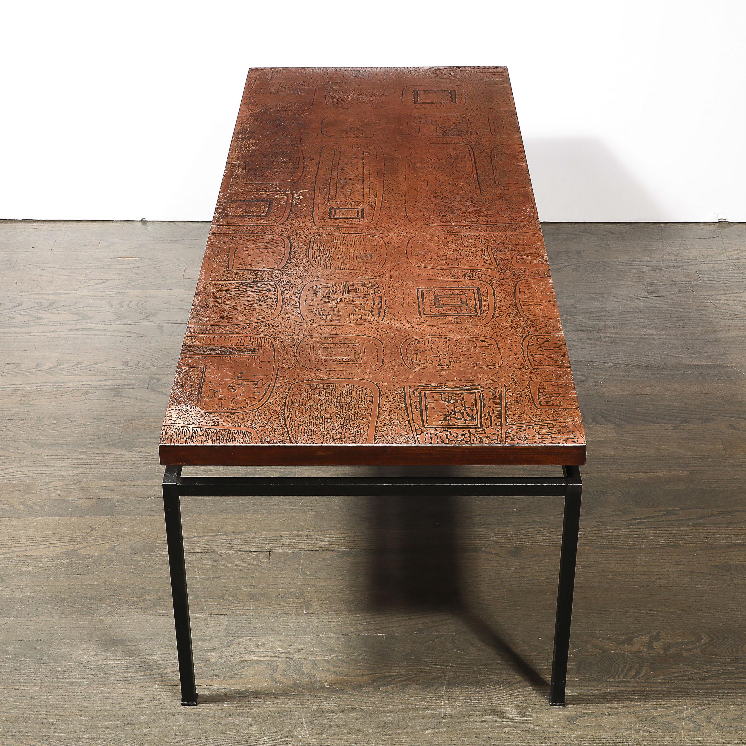 Mid-Century Brutalist Abstract Textural Copper Cocktail Table w/ Black Supports In Excellent Condition For Sale In New York, NY