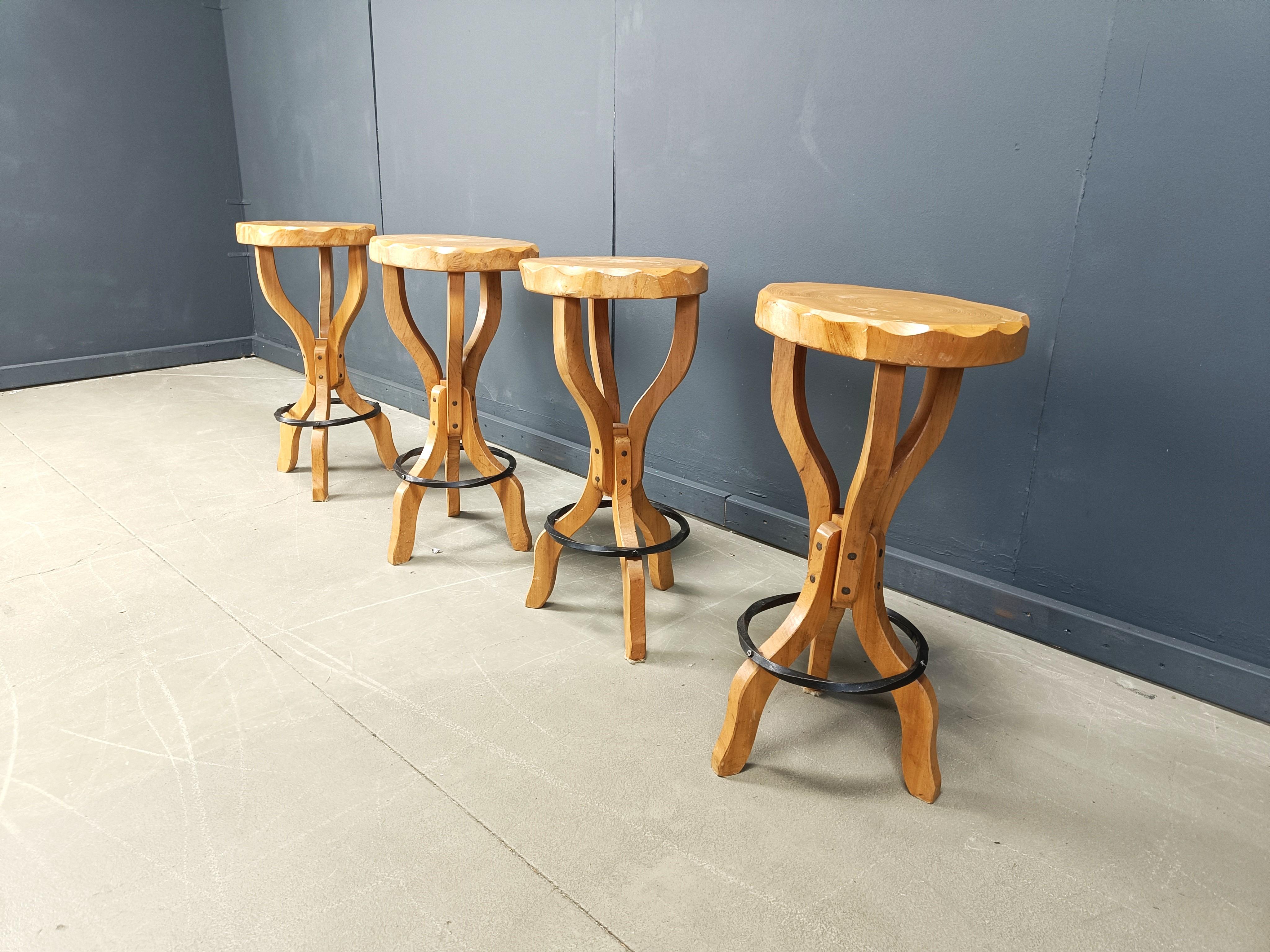 Tabourets de bar brutalistes du milieu du siècle dernier, 1960 - ensemble de 4 en vente 4