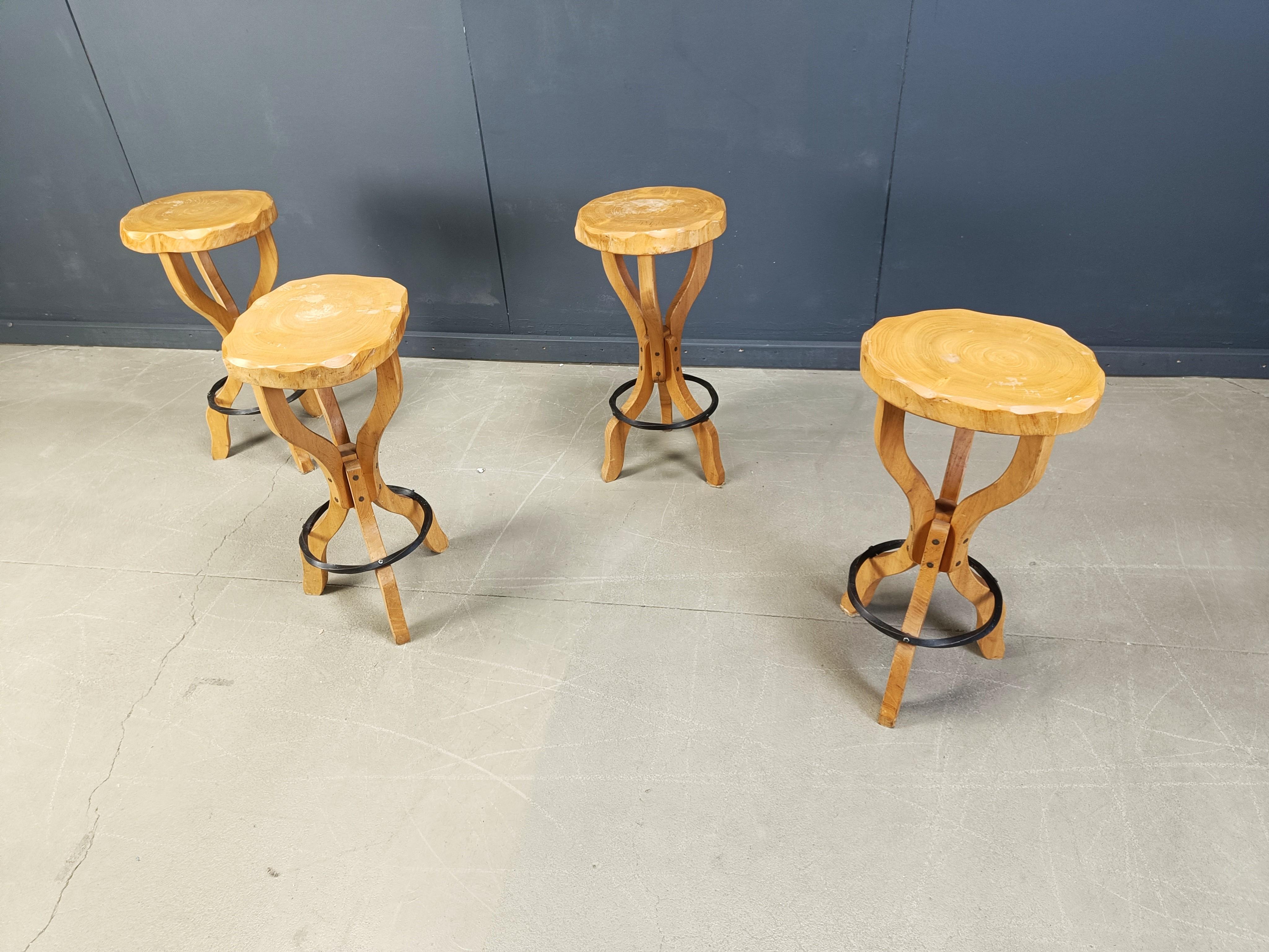 Tabourets de bar brutalistes du milieu du siècle dernier, 1960 - ensemble de 4 Bon état - En vente à Leuven, Vlaams Gewest