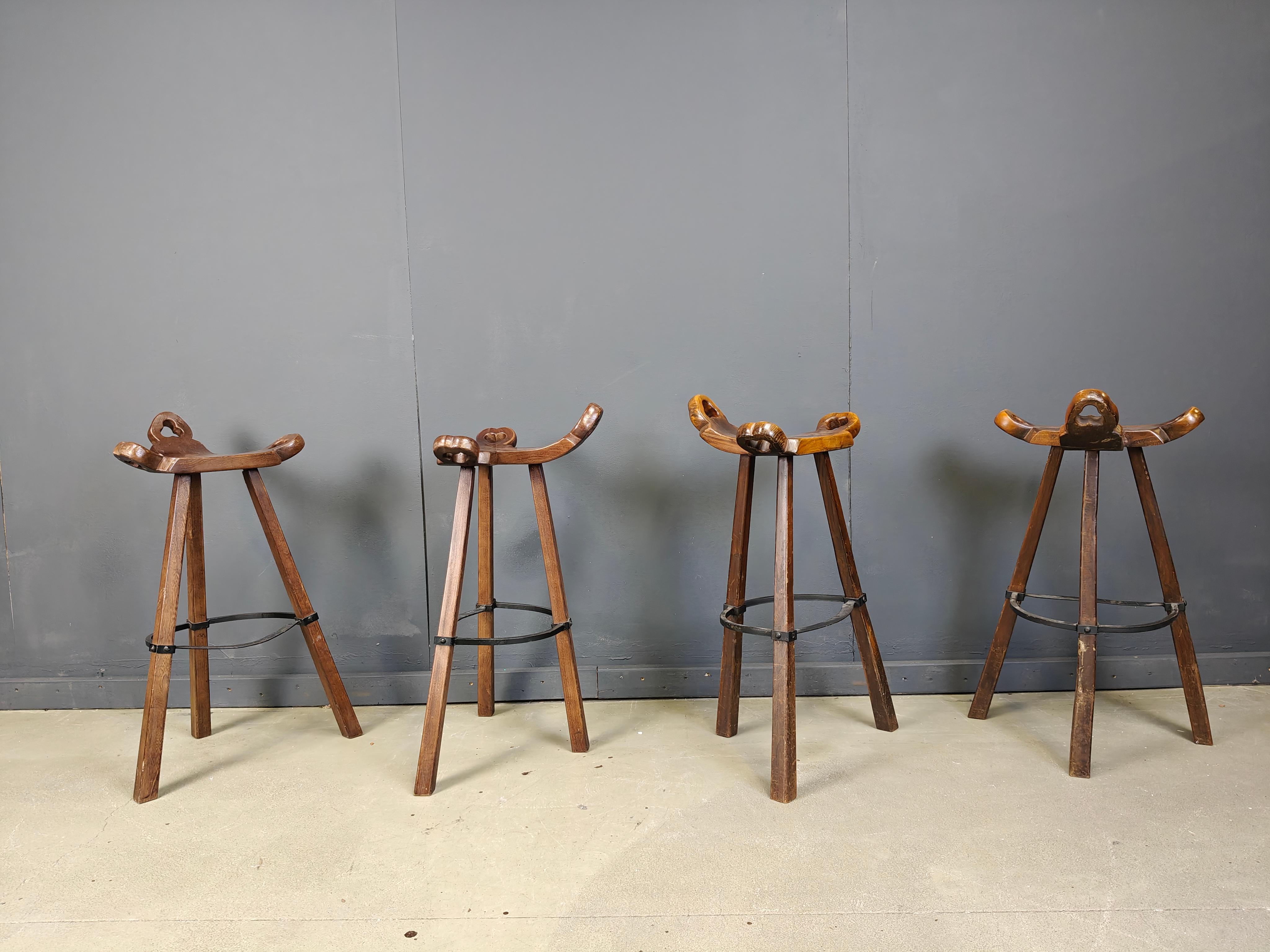 Sgabelli da bar brutalisti di metà secolo - set di 8, anni '60 In condizioni buone in vendita a Leuven, Vlaams Gewest