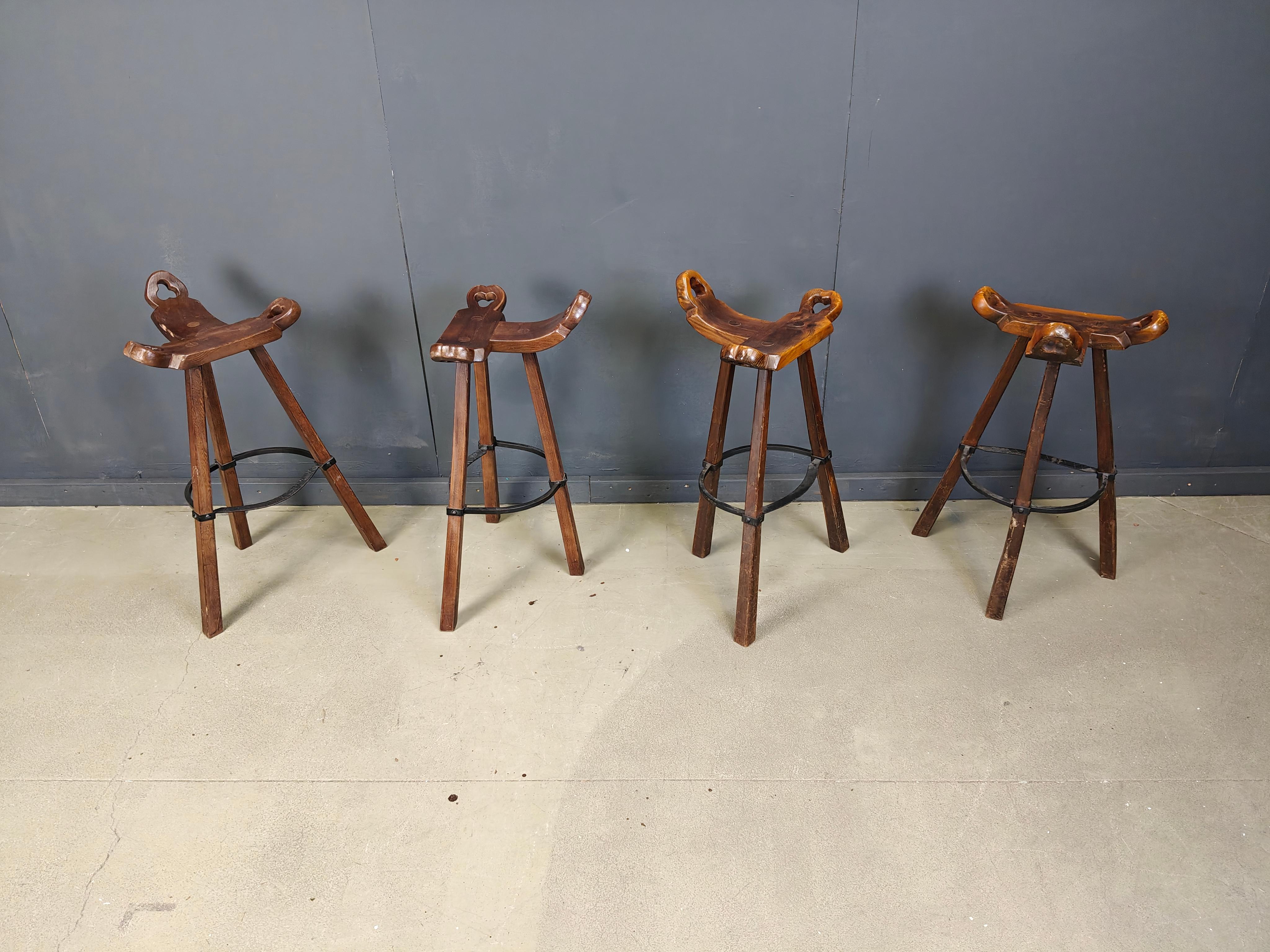Legno Sgabelli da bar brutalisti di metà secolo - set di 8, anni '60 in vendita