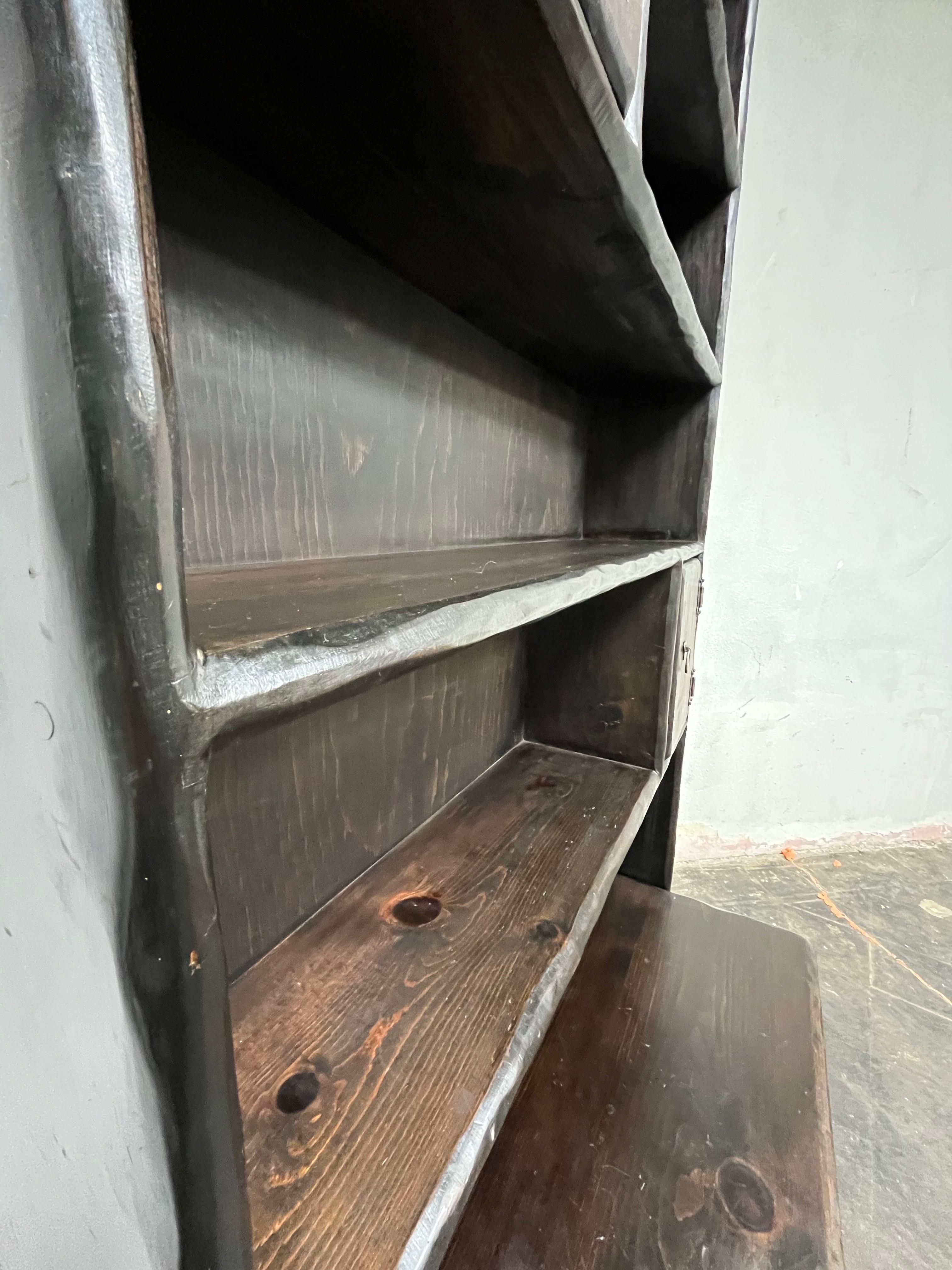 Libreria e panca brutalista di metà secolo Raro in vendita 1