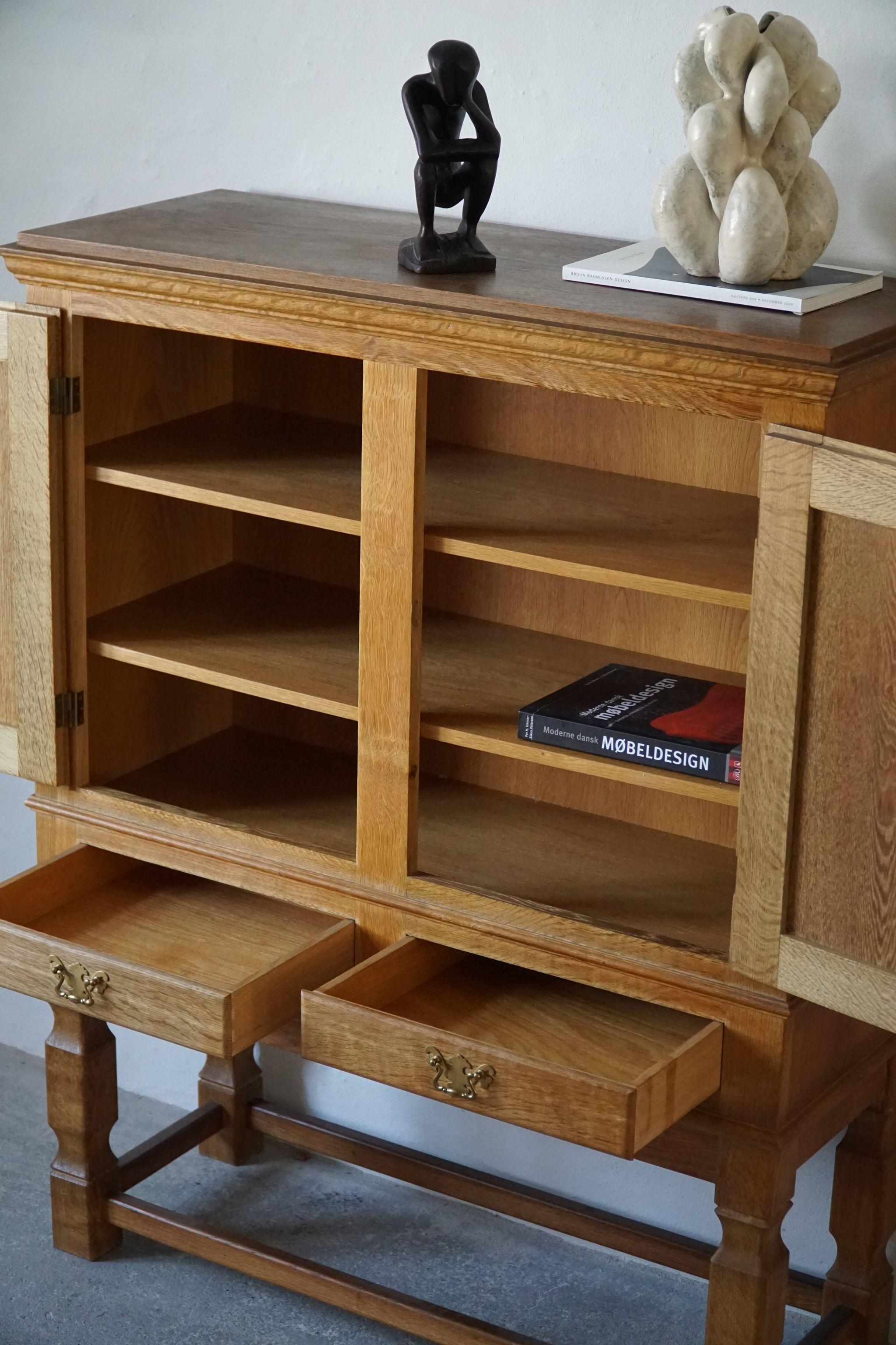 Mid Century Brutalist Cabinet by Danish Cabinetmaker, Made in Solid Oak, 1950s 9