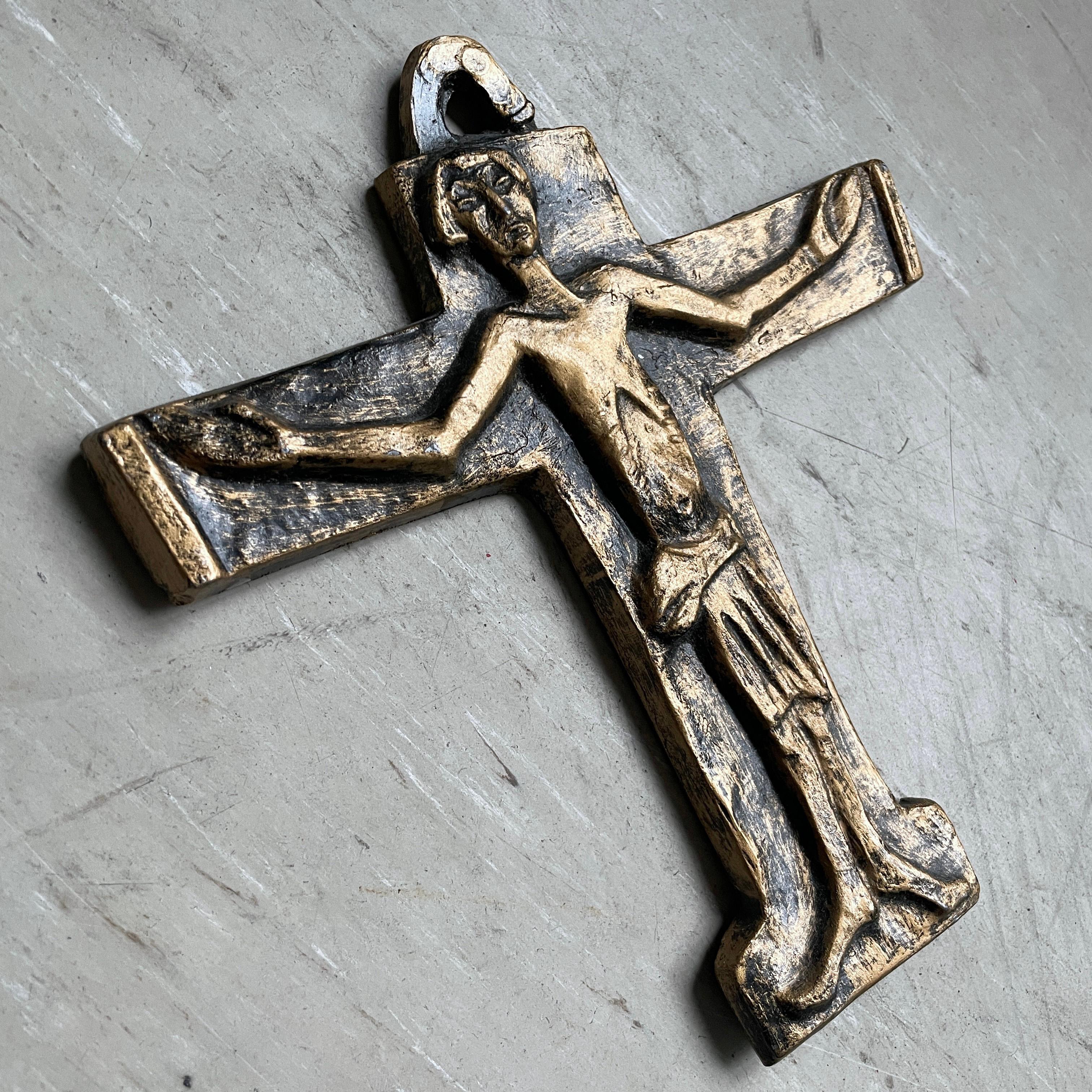 Mid Century Brutalist cast metal Crucifix For Sale 3