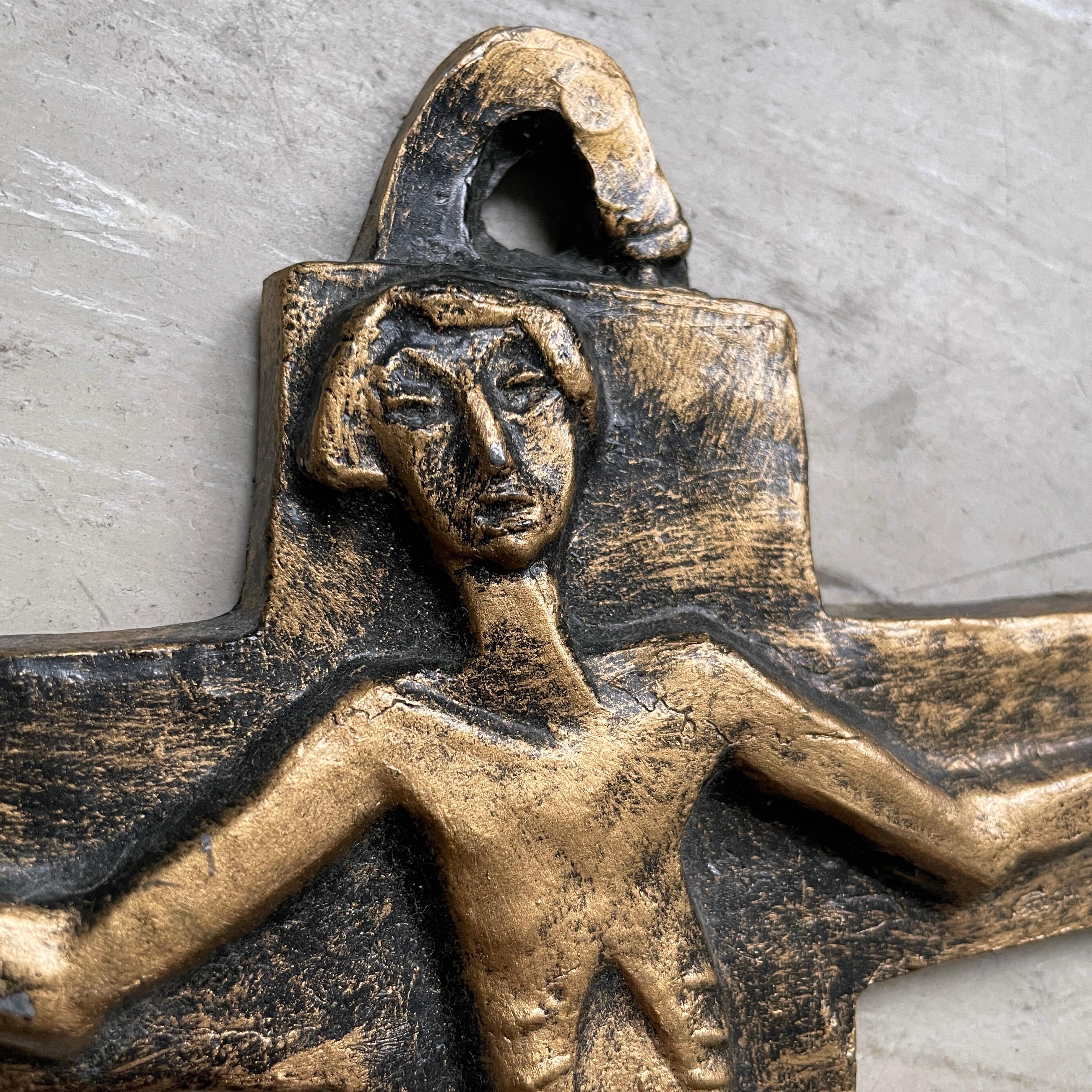 Mid Century Brutalist cast metal Crucifix For Sale 4