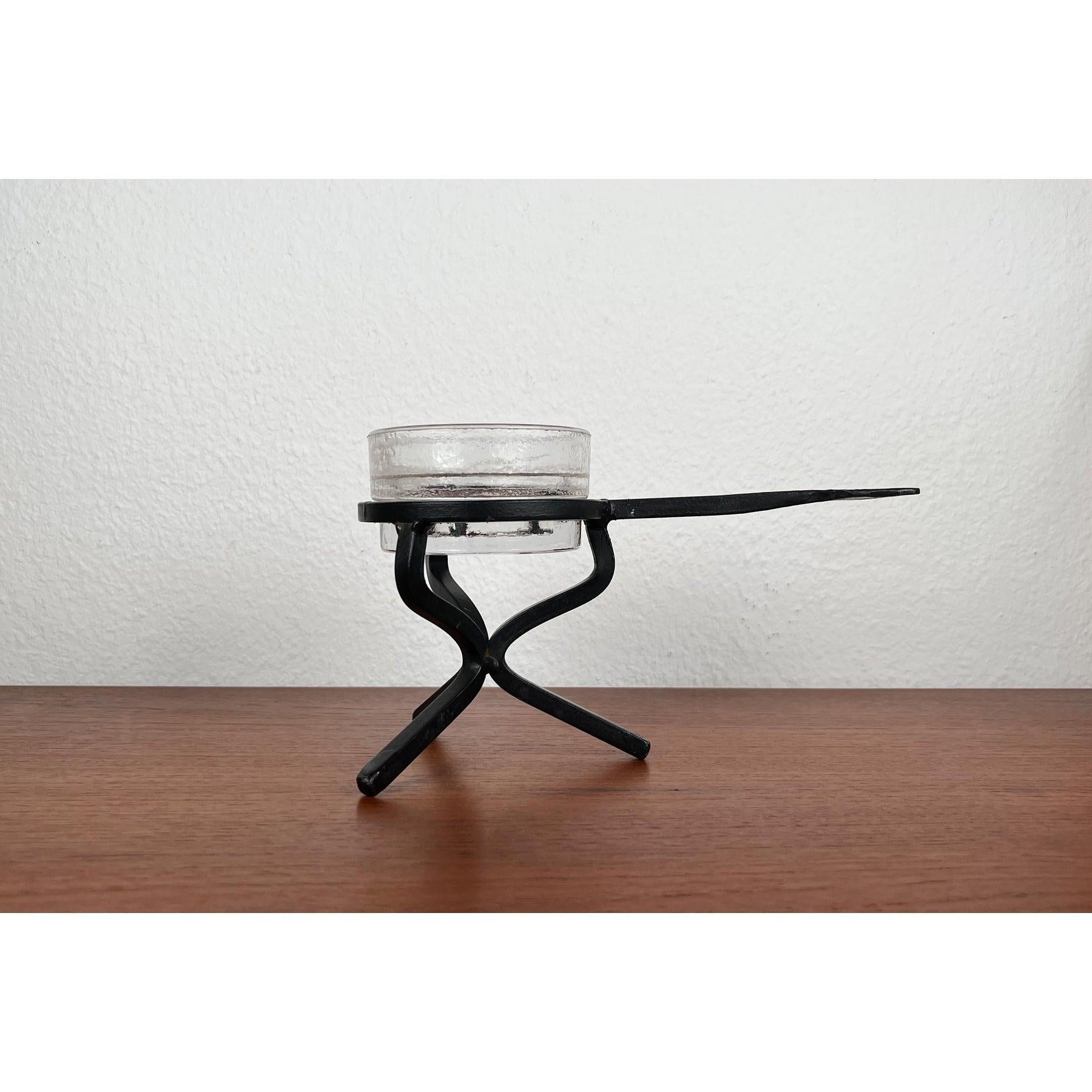 Brutalistischer dänischer Kerzenhalter aus Schmiedeeisen und Glas, 1960er Jahre (Brutalismus) im Angebot