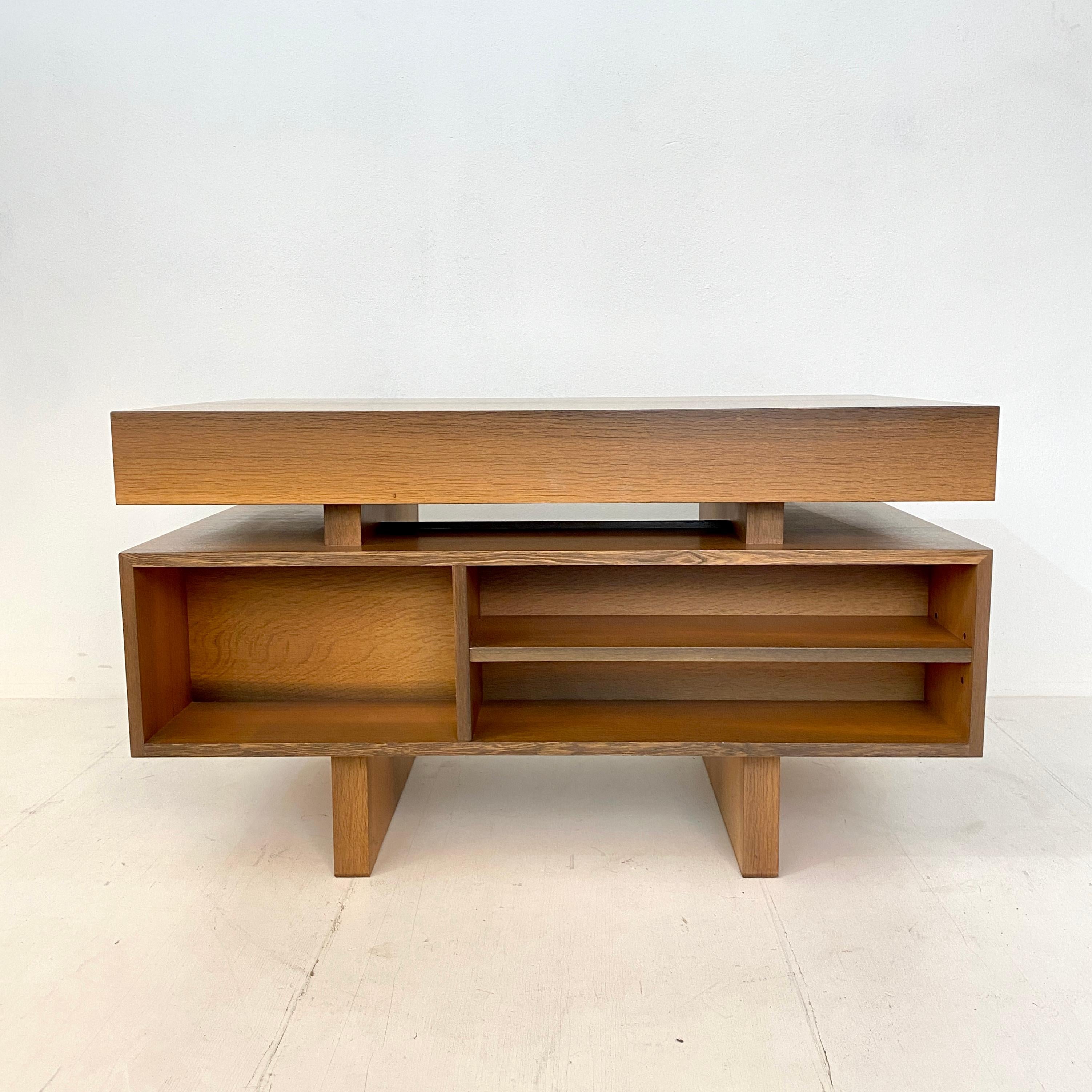 Mid Century Brutalist Desk in Bog Oak and Mahogany, around 1970s In Good Condition In Berlin, DE