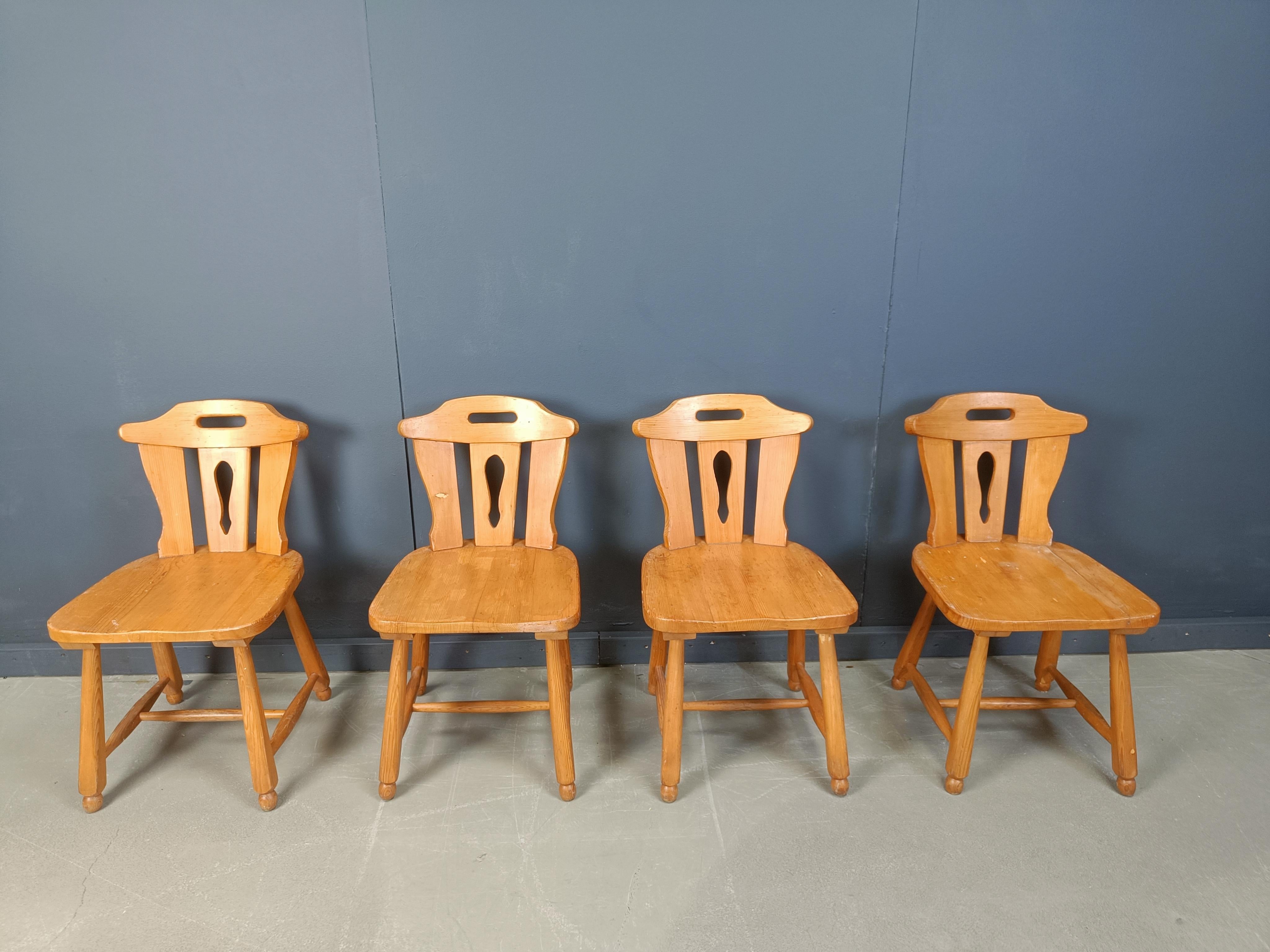 Chaises de salle à manger brutalistes du milieu du siècle, 1960, ensemble de 4 en vente 4