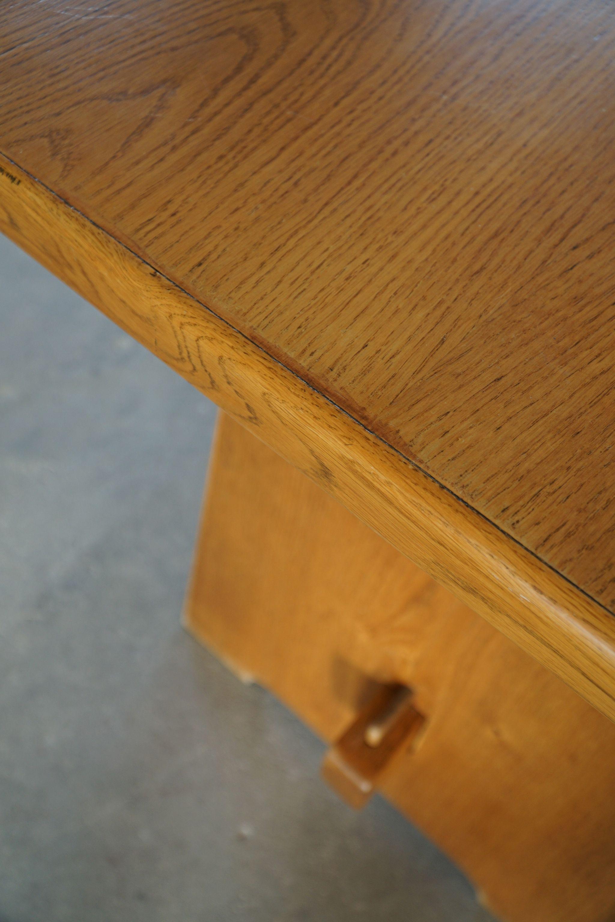Mid Century, Brutalist Dining Table, Made in Oak, Danish Cabinetmaker, 1950s For Sale 7