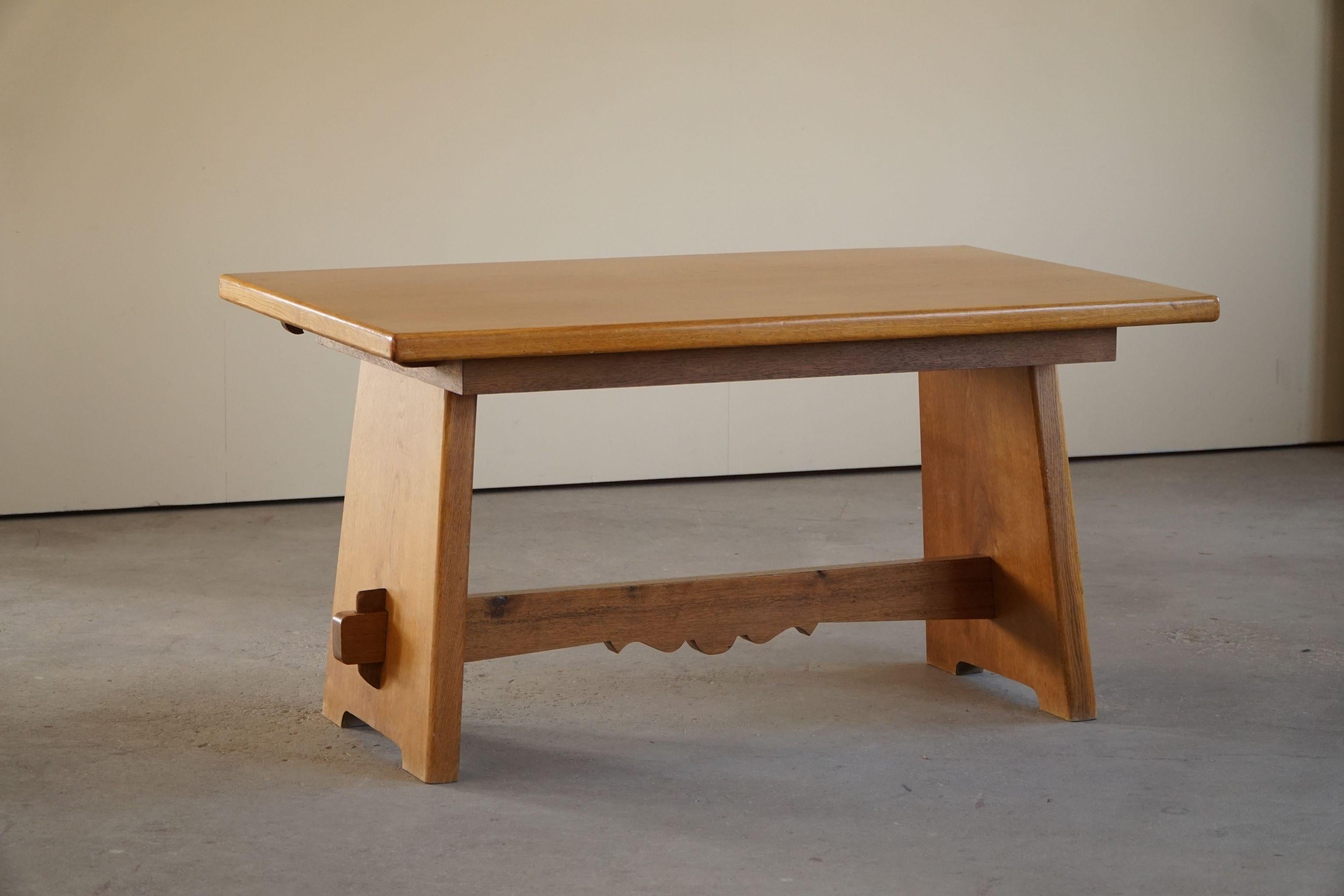 Mid Century, Brutalist Dining Table, Made in Oak, Danish Cabinetmaker, 1950s For Sale 10