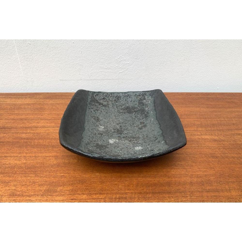 Mid-Century Brutalist Fat Lava Ceramic Bowl, 1960s, in Very Good conditions. Designed 1960 to 1969.

Additional information:
Materials: Ceramic
Color: Black
Styles: Brutalist, Mid-Century Modern
Item Type: Vintage, Antique or Pre-owned
Dimensions: