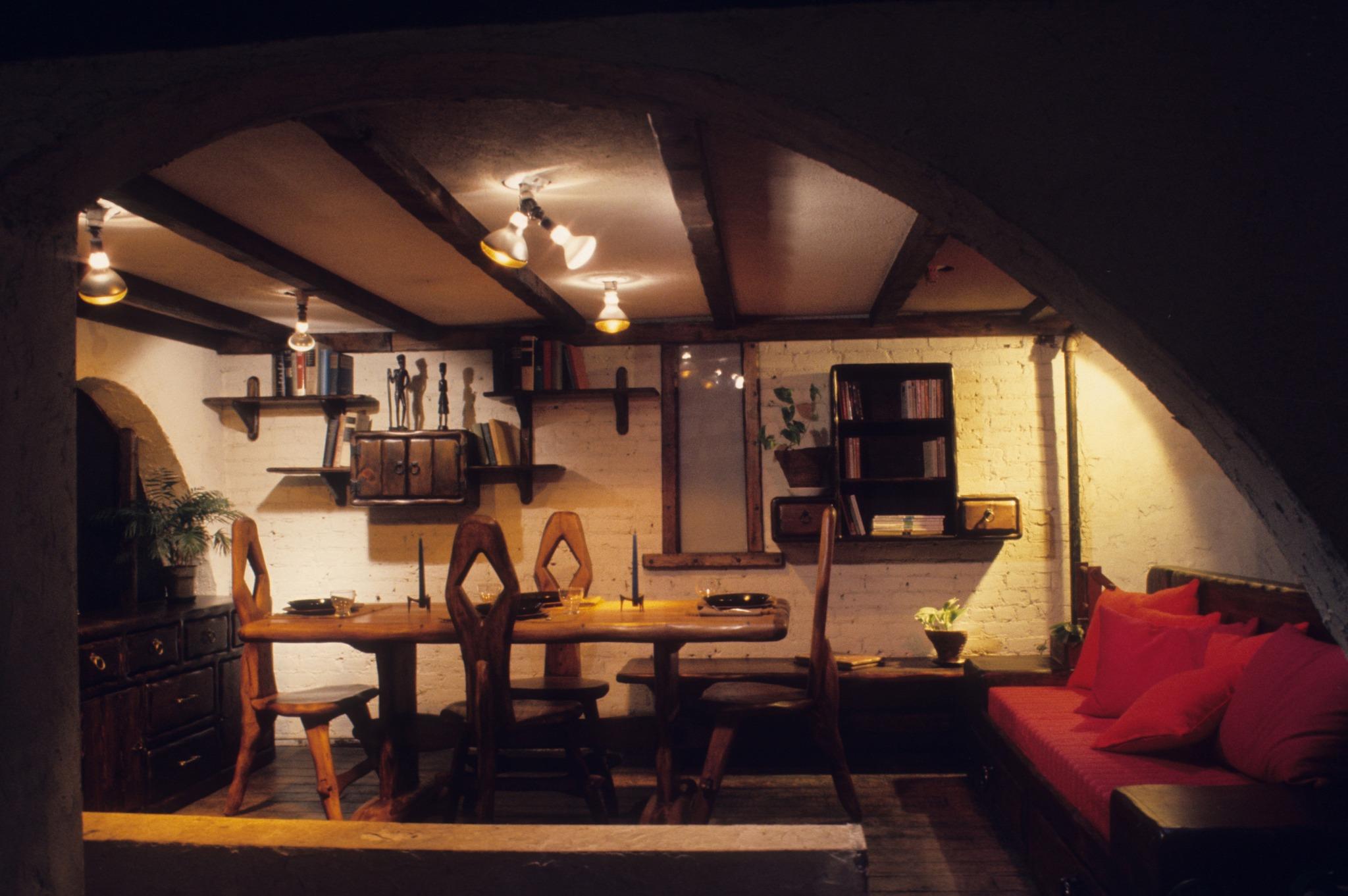 Schwebendes Wandregal, Brutalismus, Mitte des Jahrhunderts, Selten im Angebot 7