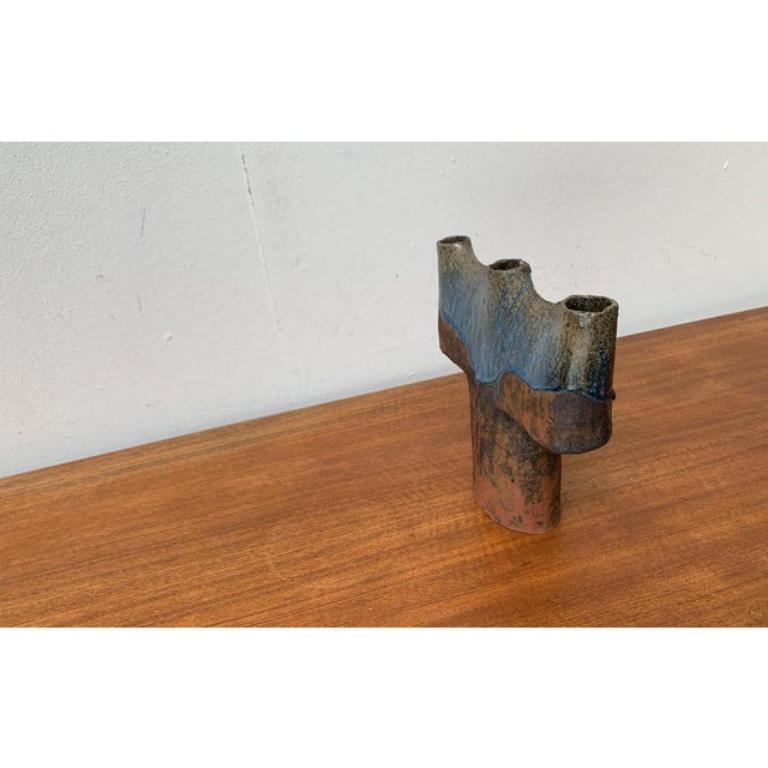 Brutalistische deutsche Studio Pottery Vase aus der Jahrhundertmitte, 1960er Jahre im Angebot 4