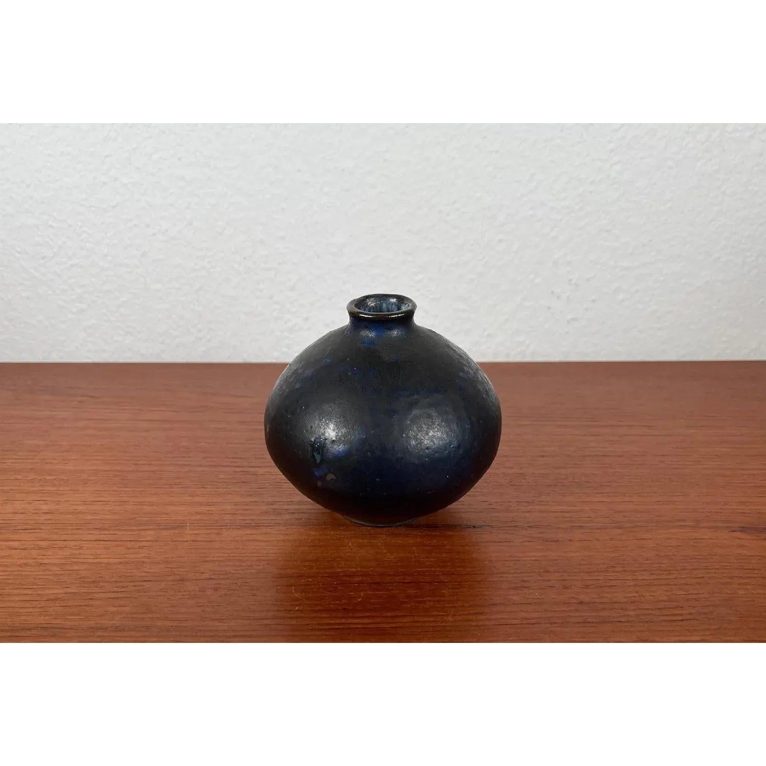 Mid-Century Brutalist German Studio Pottery Vase by Gerhard Liebenthron, 1960s For Sale 1