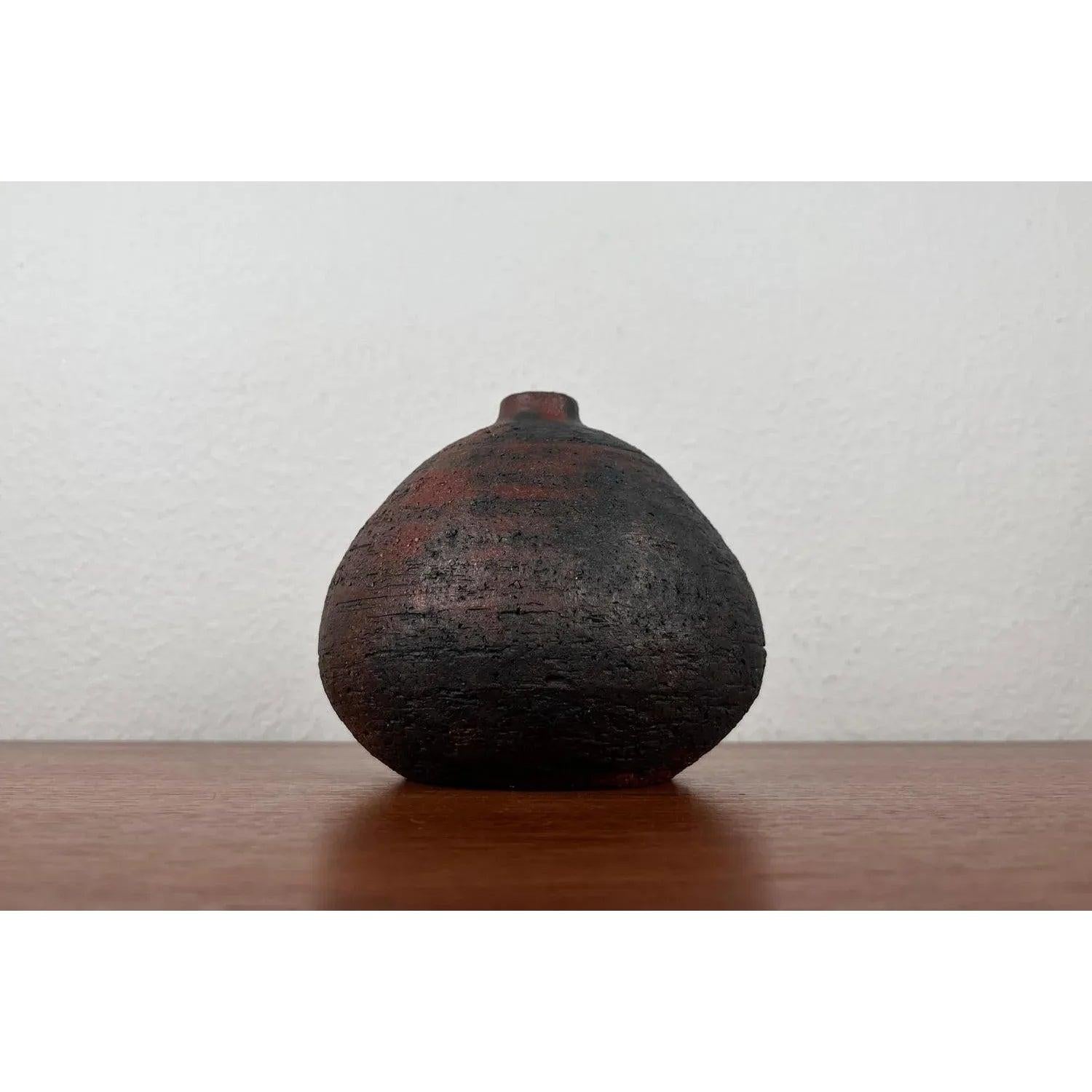 Mid-Century Brutalist German Studio Pottery Vase by Gerhard Liebenthron, 1972 For Sale 4